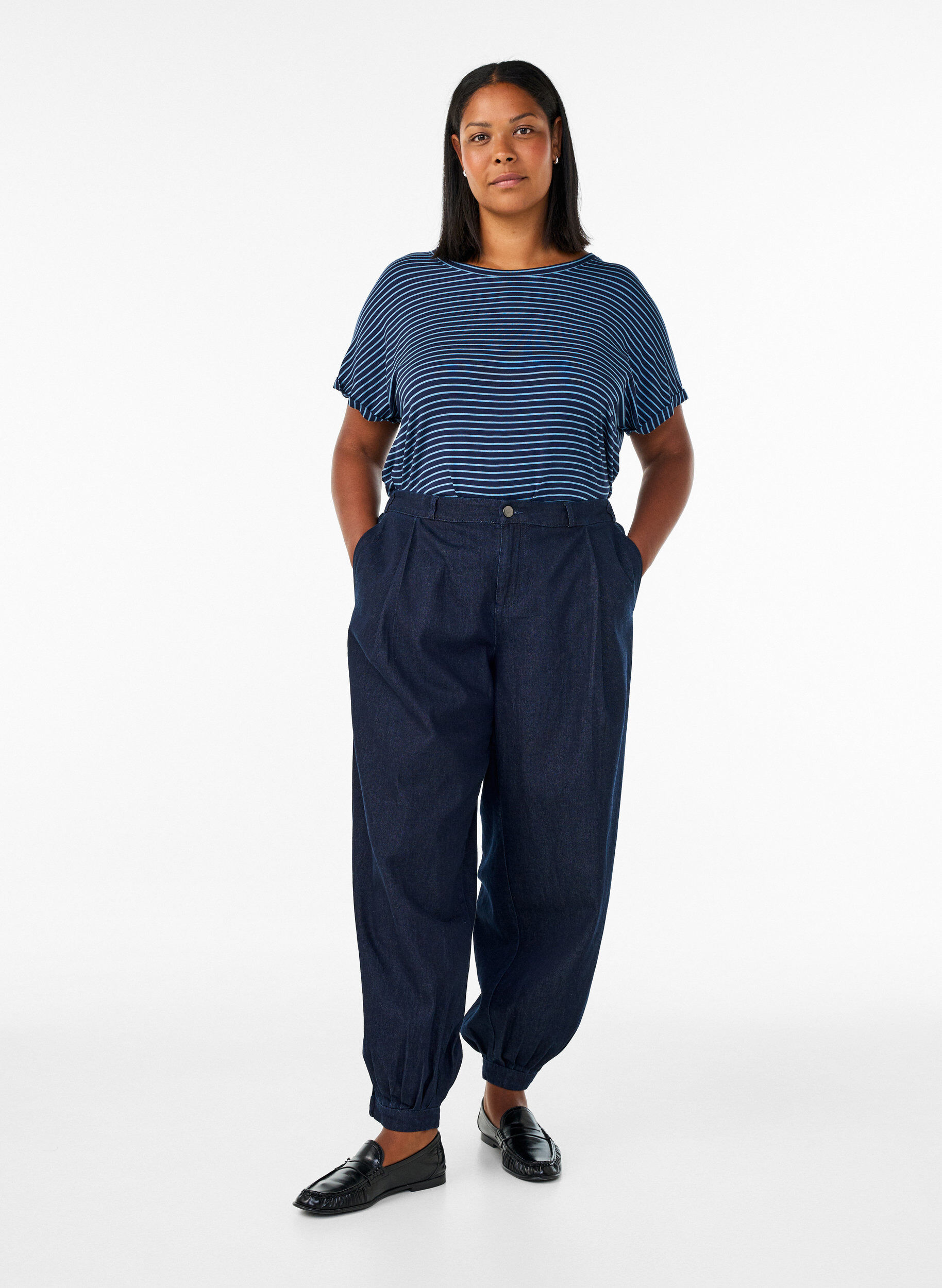 ZizziGestreept T-shirt in viscose met een ronde hals, Blauw, Model image number 1