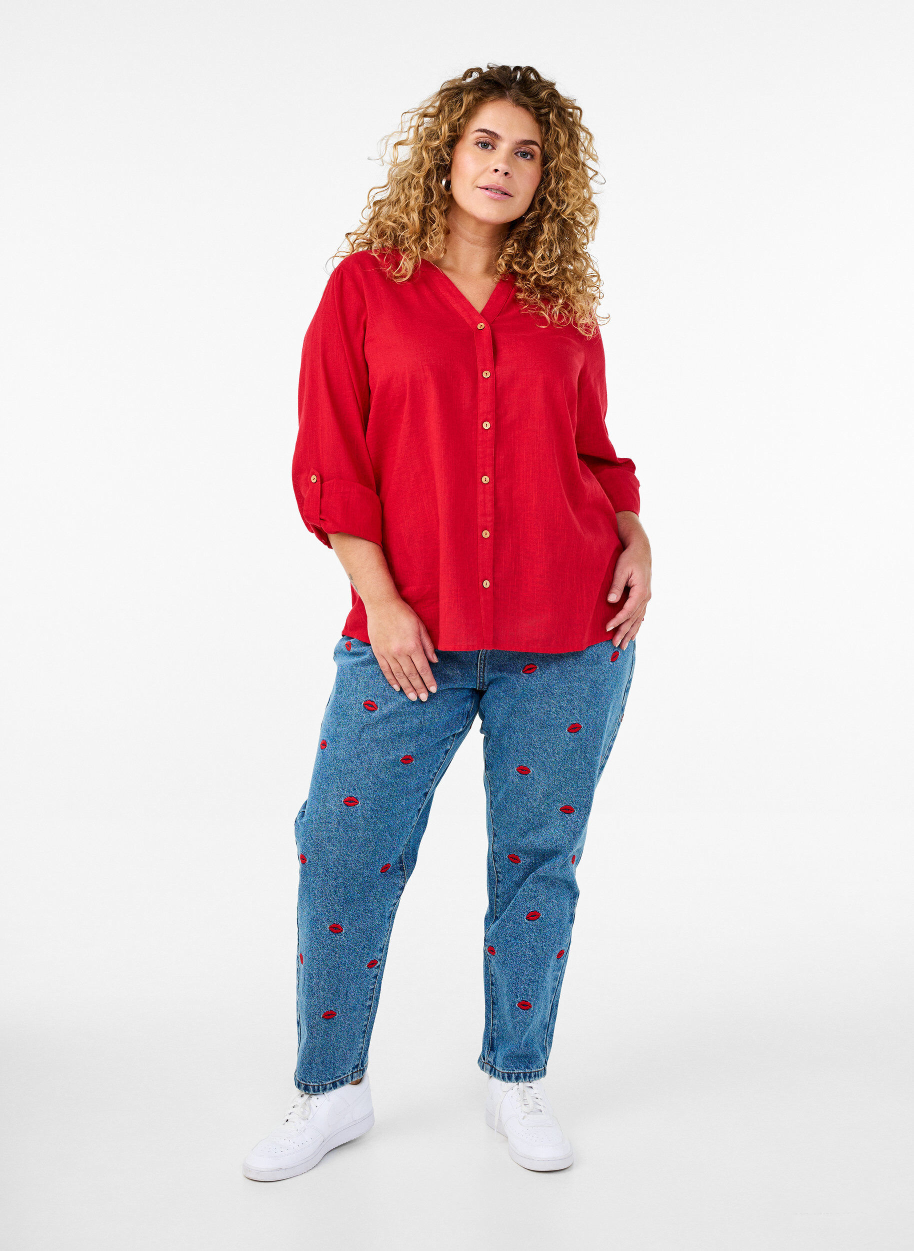 Zizzi Katoenen blouse met een V-hals, Rood, Model image number 1