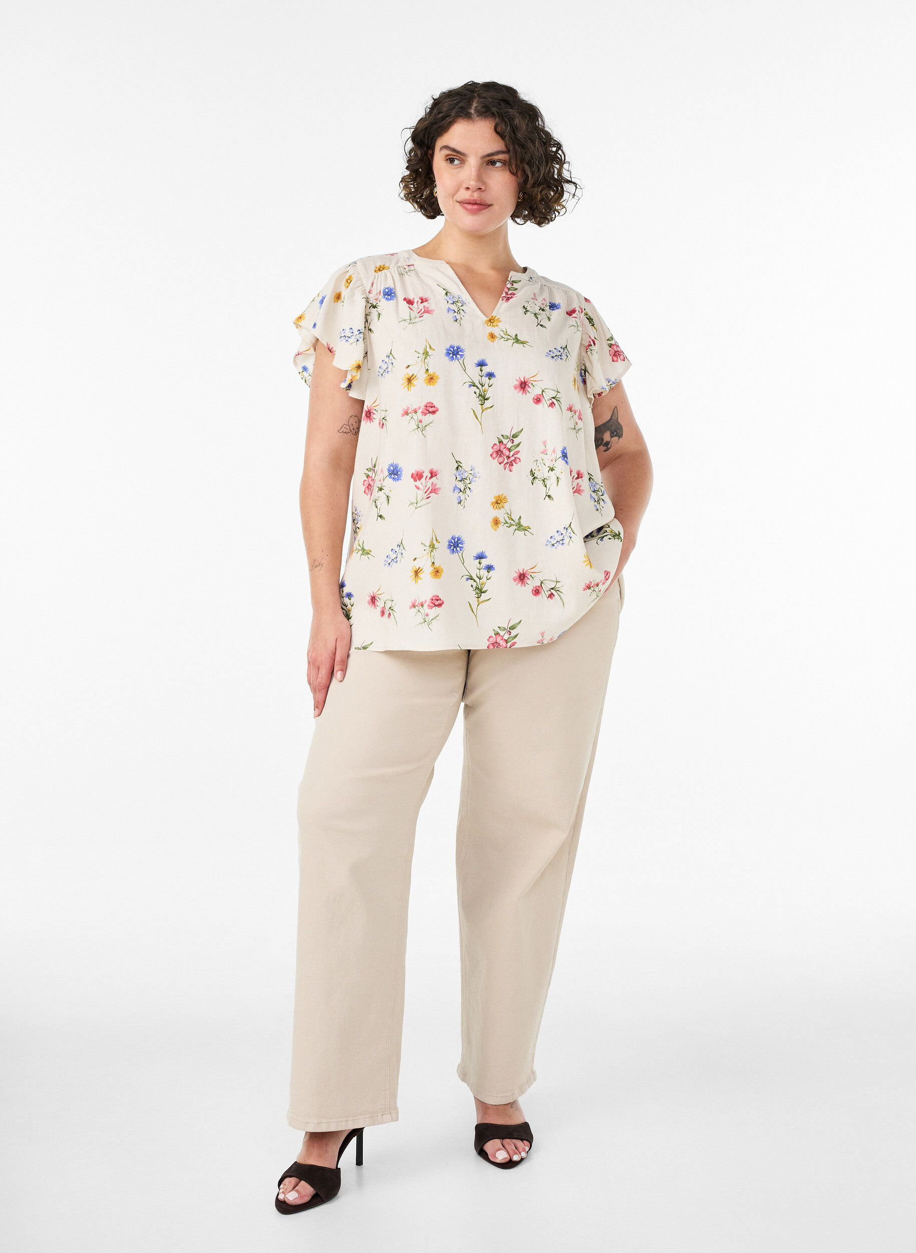 ZizziViscose en linnen blouse met ruches aan de mouwen, Beige, Model image number 1