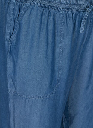 Losse capri broek in lyocell, Medium Blue Denim, Packshot image number 2