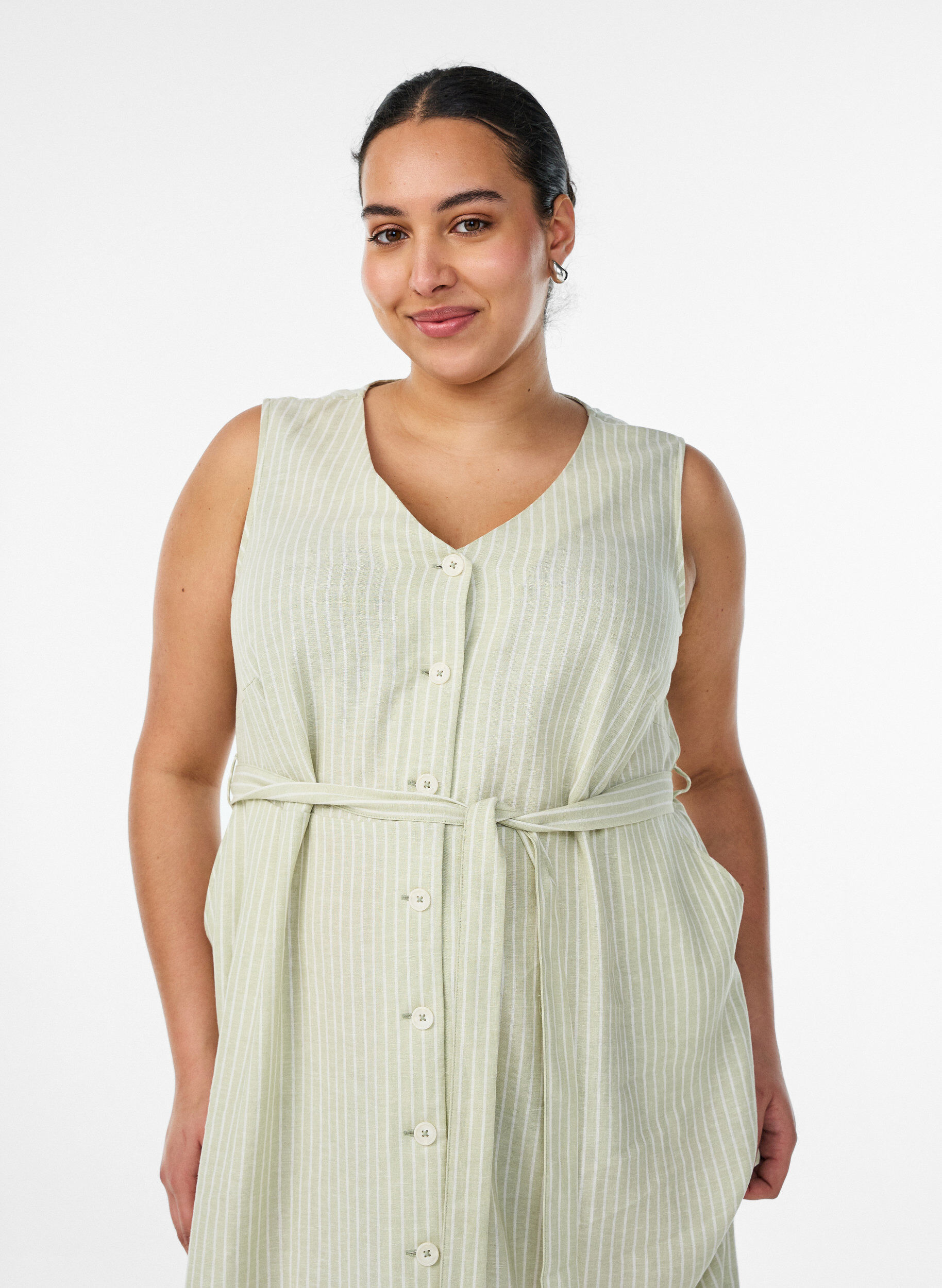 ZizziMouwloze gestreepte midi jurk in linnen en viscose, Groen, Model image number 2
