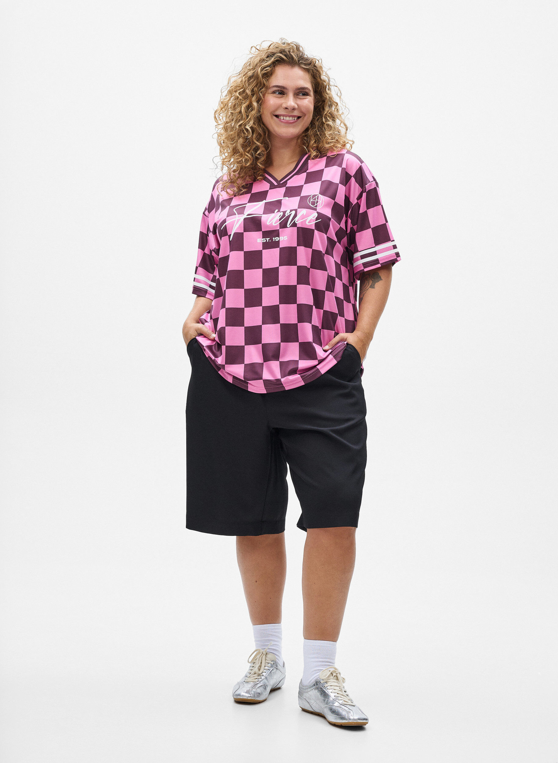 Zizzi Sporty T-shirt met ruiten en tekstprint, Rood, Model image number 1