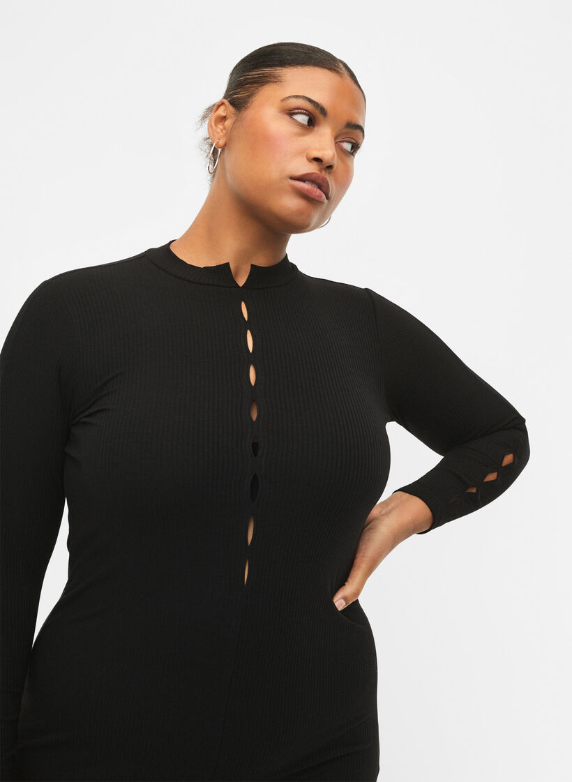 Aansluitende jurk met opengewerkte details, Black, Model image number 2