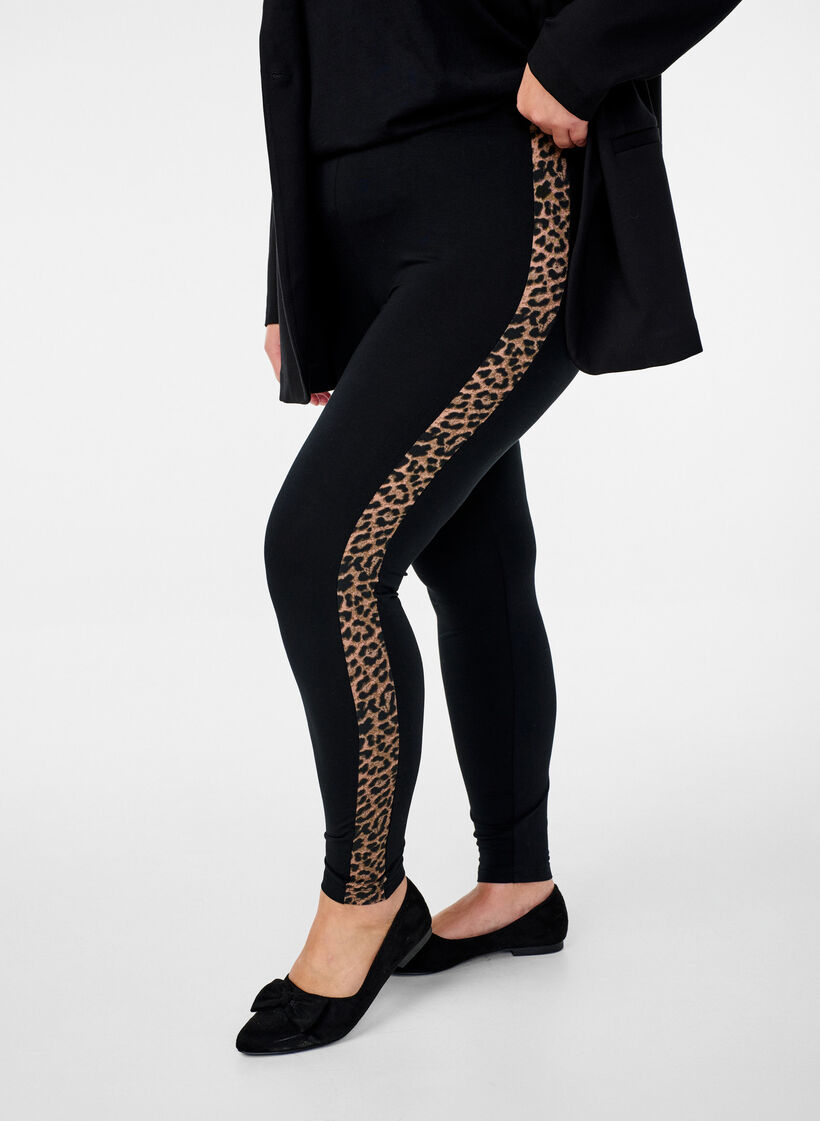 Viscose legging met luipaardprint streep, Black W. Leo, Model image number 0