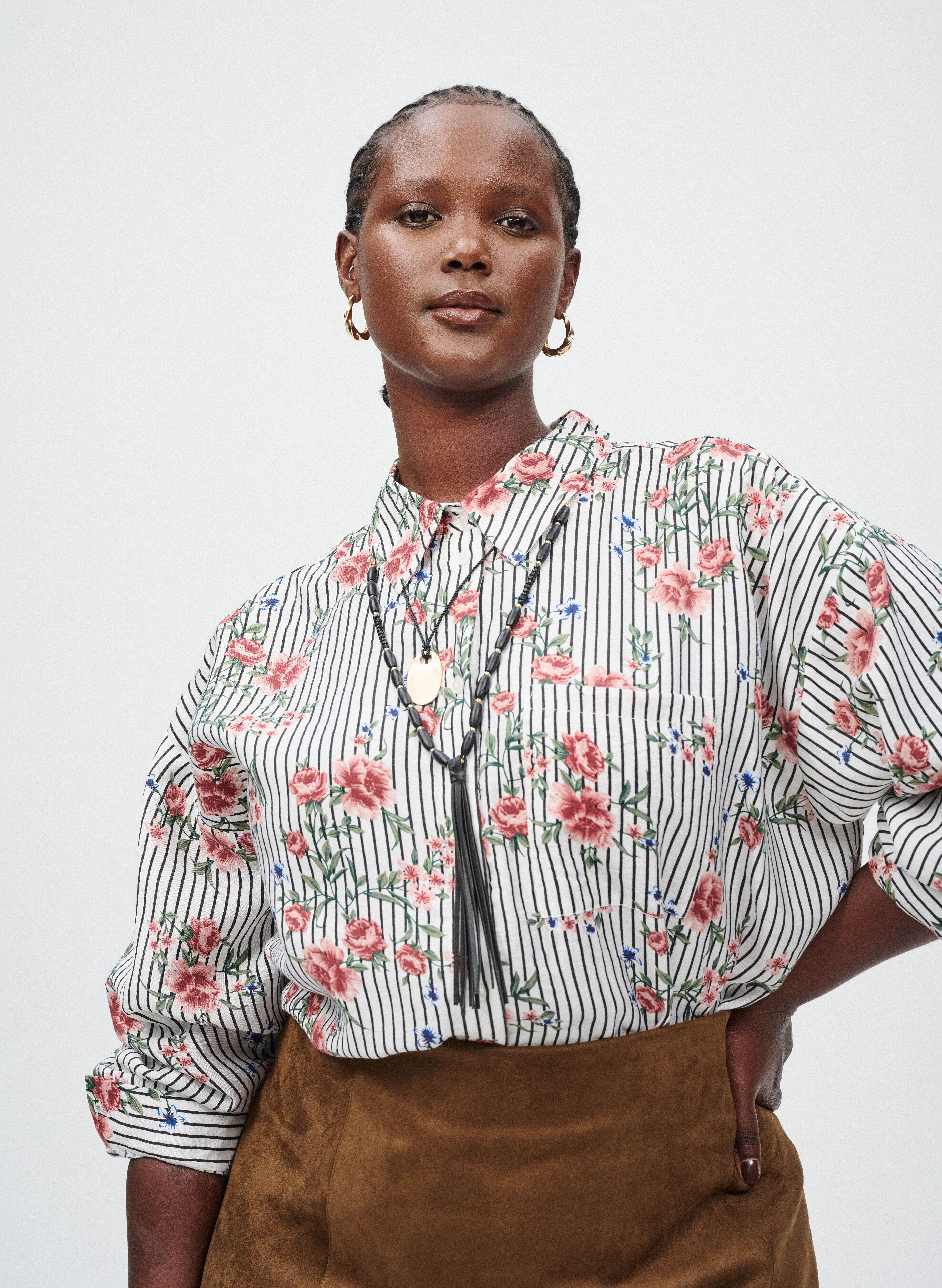 Zizzi Shirt met bloemenprint, , Model