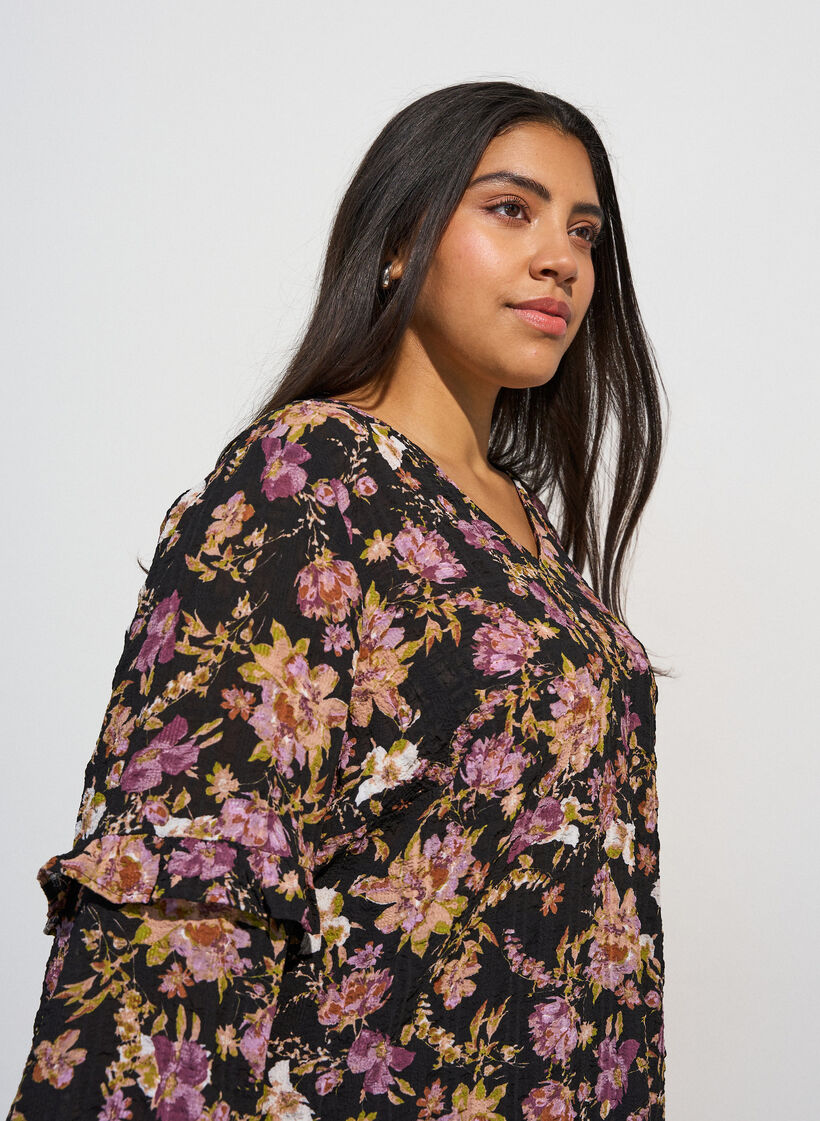 Blouse met bloemenprint en ruchesdetails, Zwart, Model image number 3