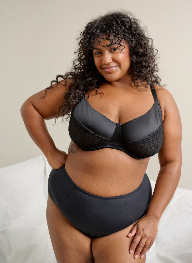Volledig dekkende bh met kant en microvezel, Zwart, Image image number 0