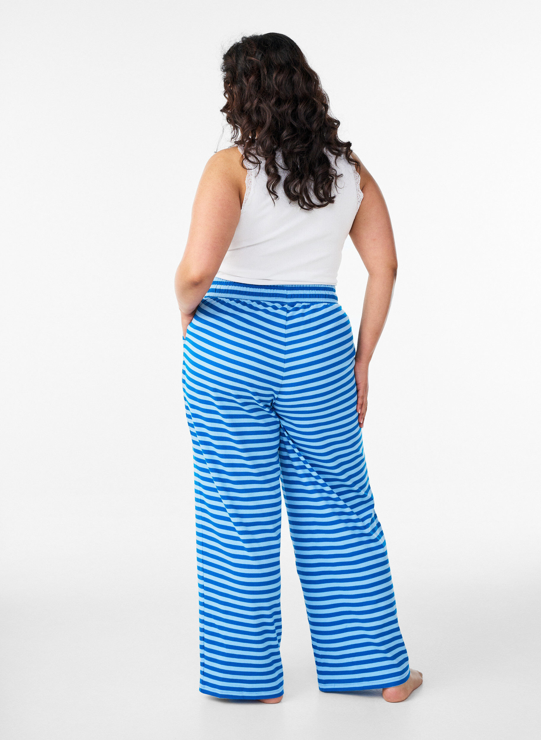 ZizziGestreepte pyjamabroek met een high waist en wijde pijpen, Blauw, Model image number 1