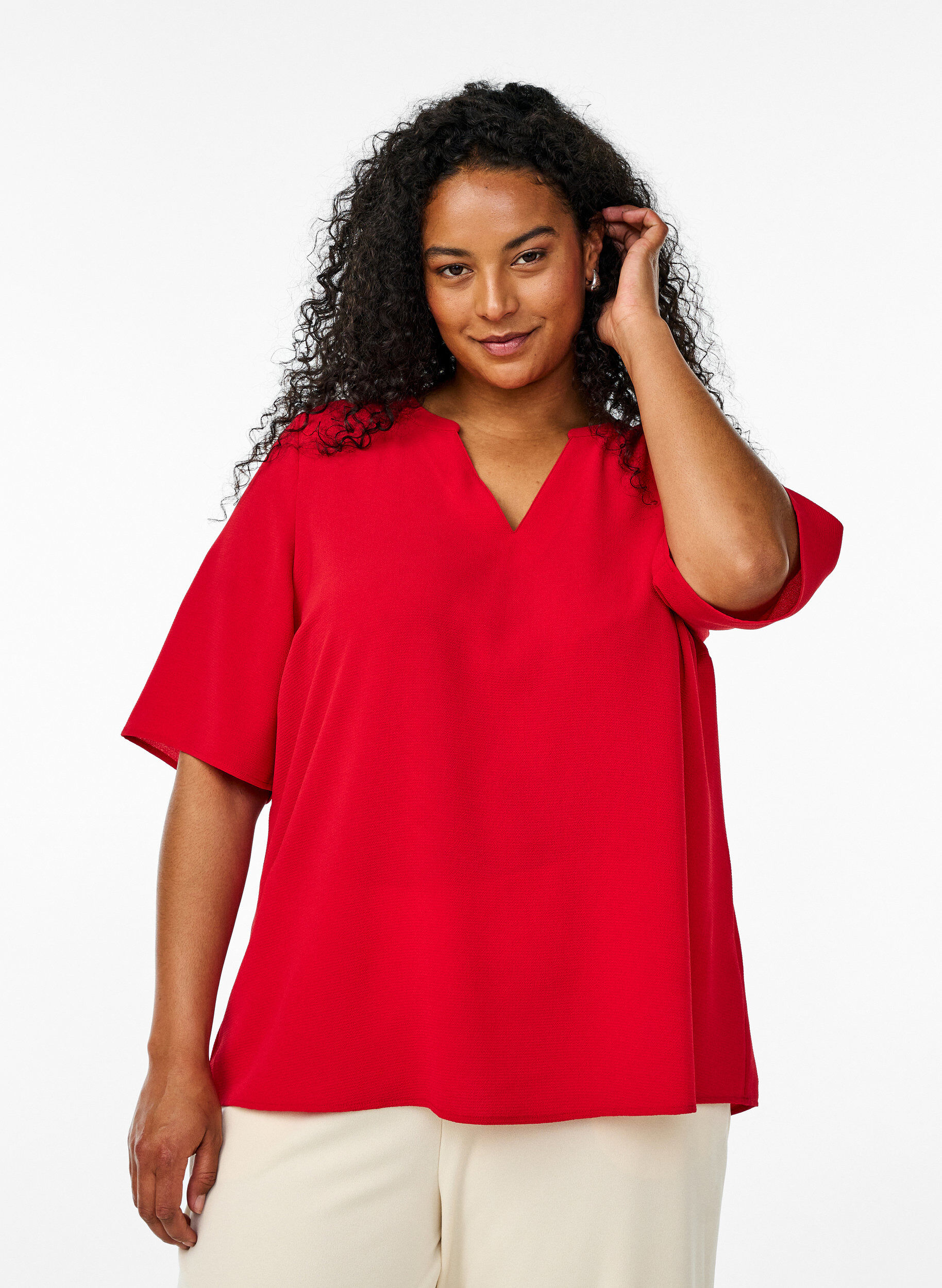 Zizzi Blouse met korte mouwen en V-hals, Rood, Model image number 0