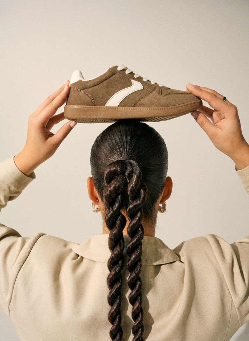 Sneakers van imitatie-su&egrave;de, Bruin, Image image number 0