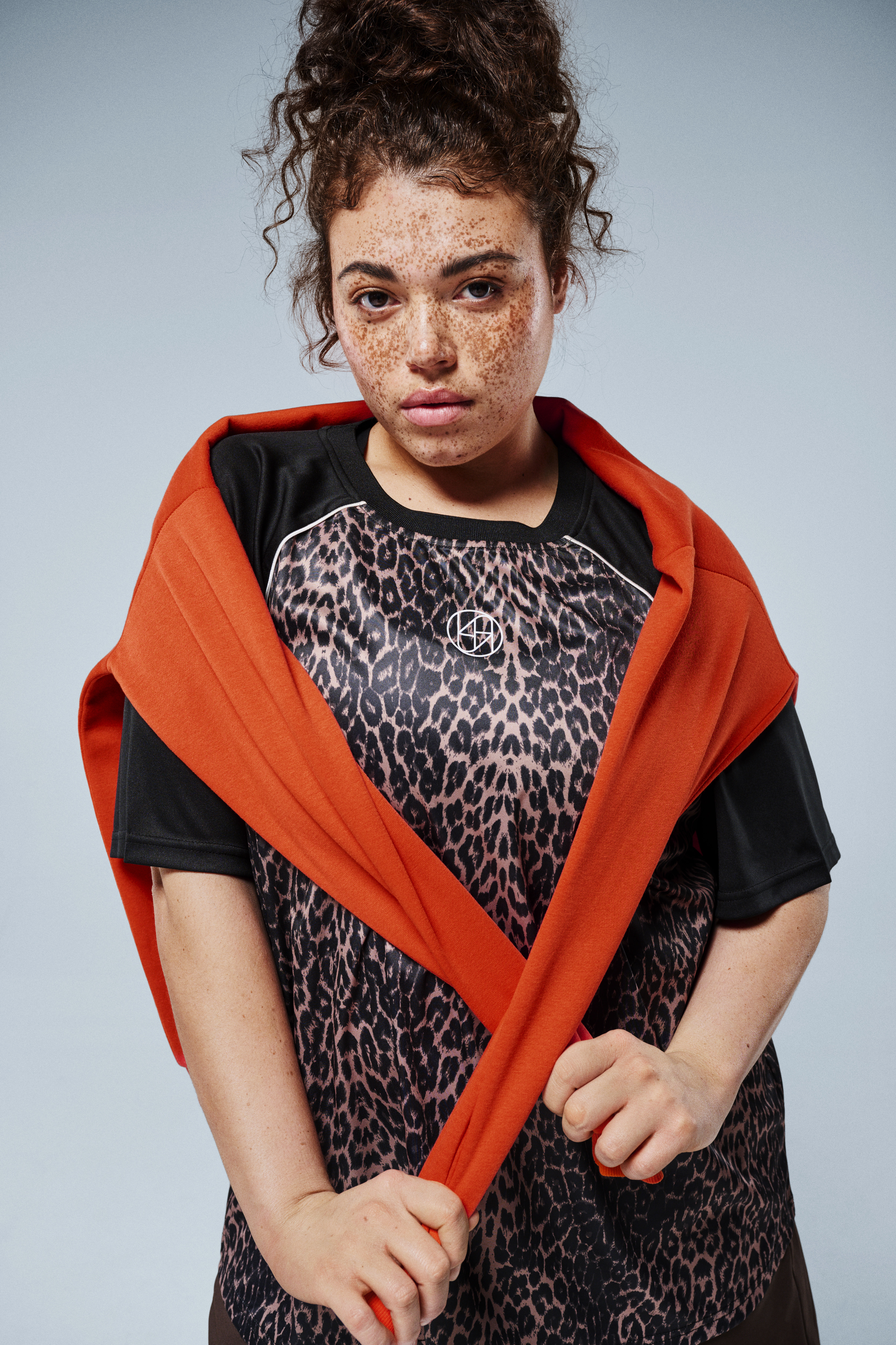 Zizzi Trainingsshirt met luipaardprint, , Model