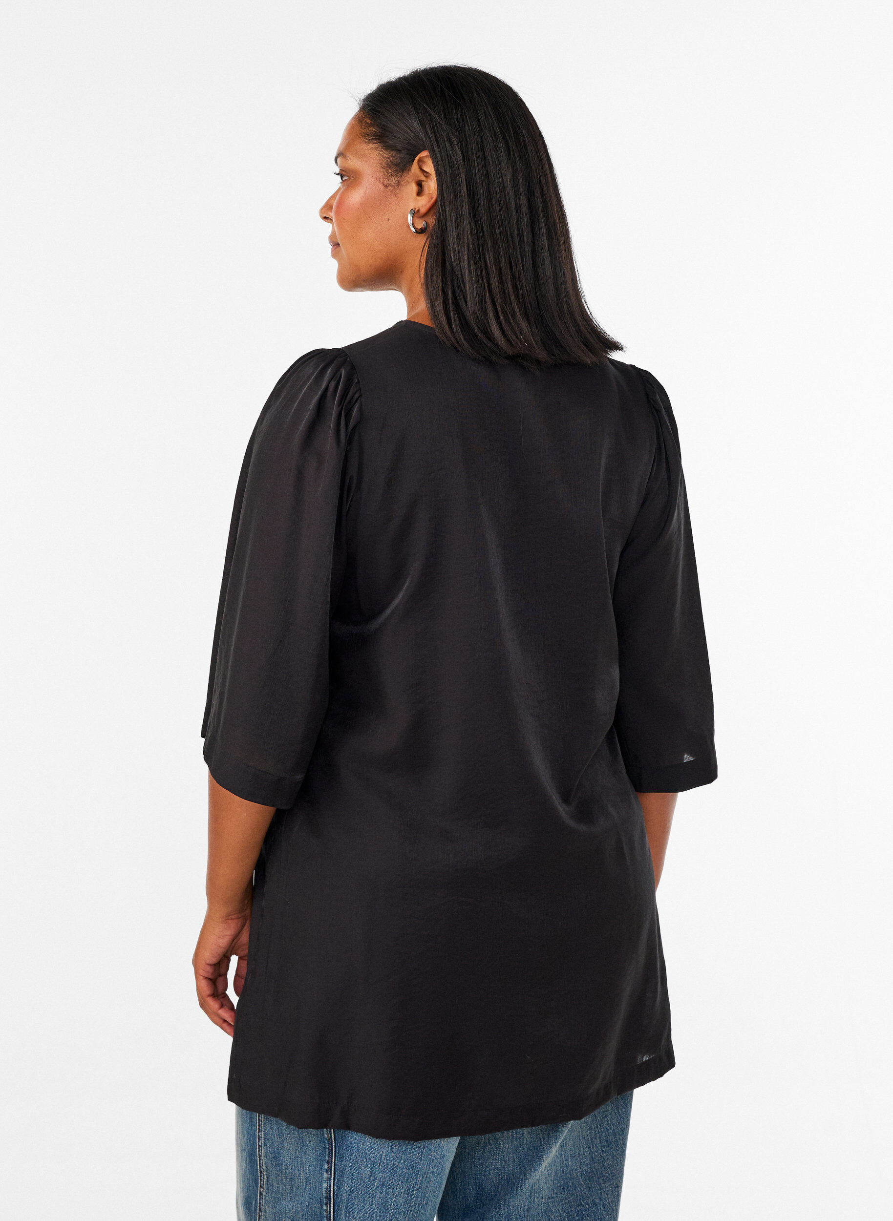 ZizziGlanzende tuniek met V-hals en 3/4 mouwen, Zwart, Model image number 2