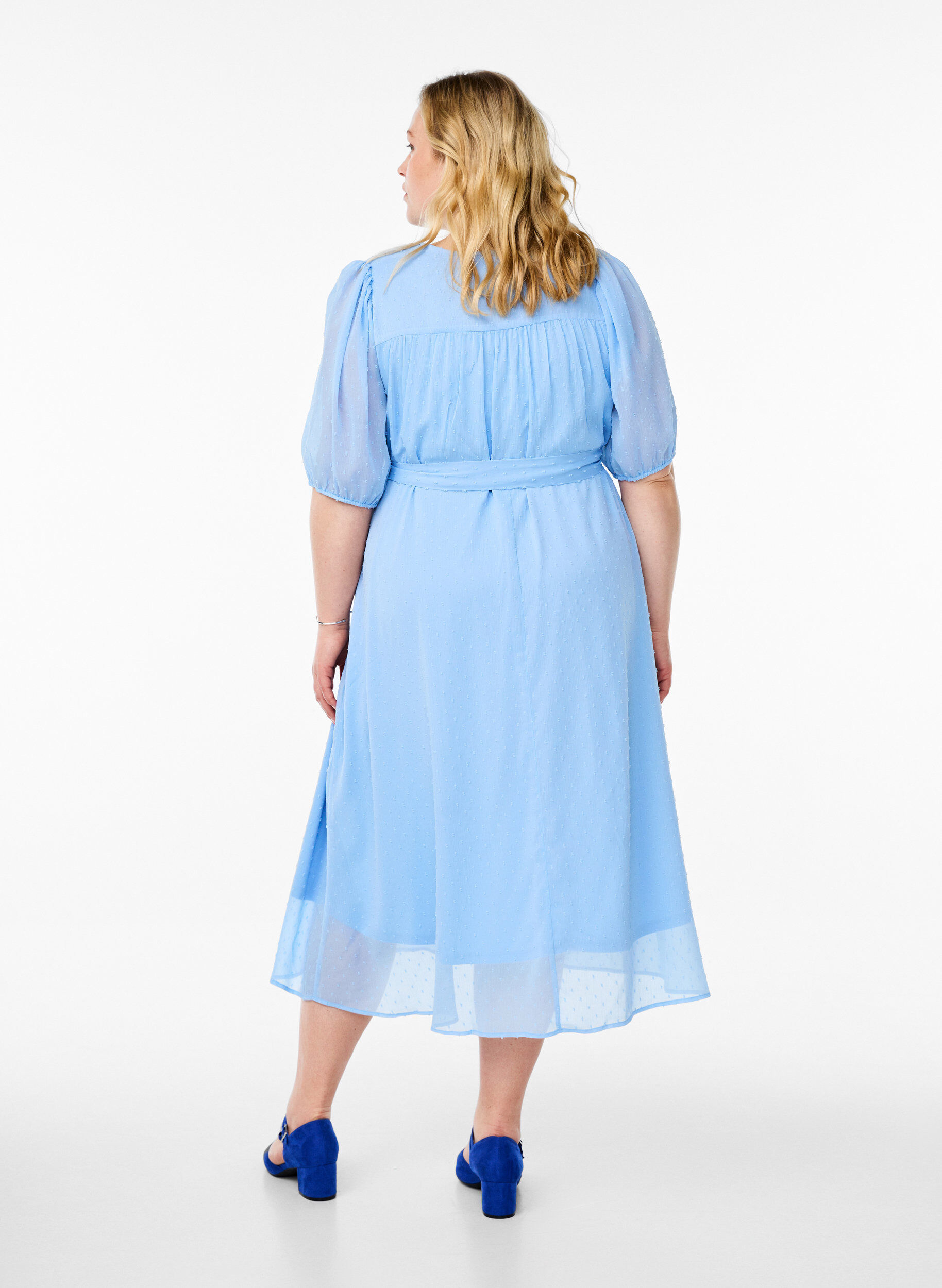 Zizzi Midi jurk met V-hals en striksluiting, Blauw, Model image number 1