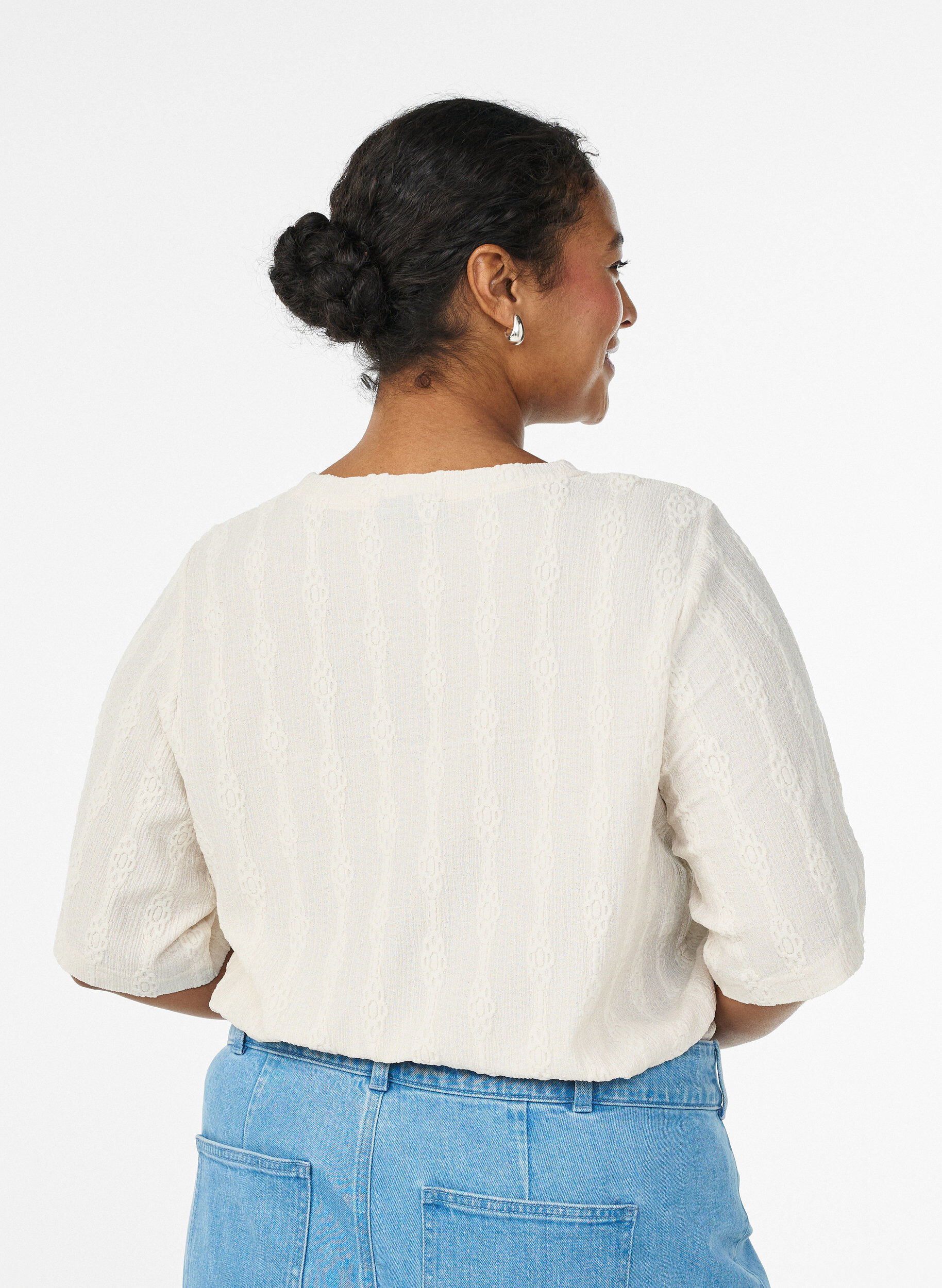 Zizzi Blouse met structuurpatroon en korte mouwen, Beige, Model image number 2