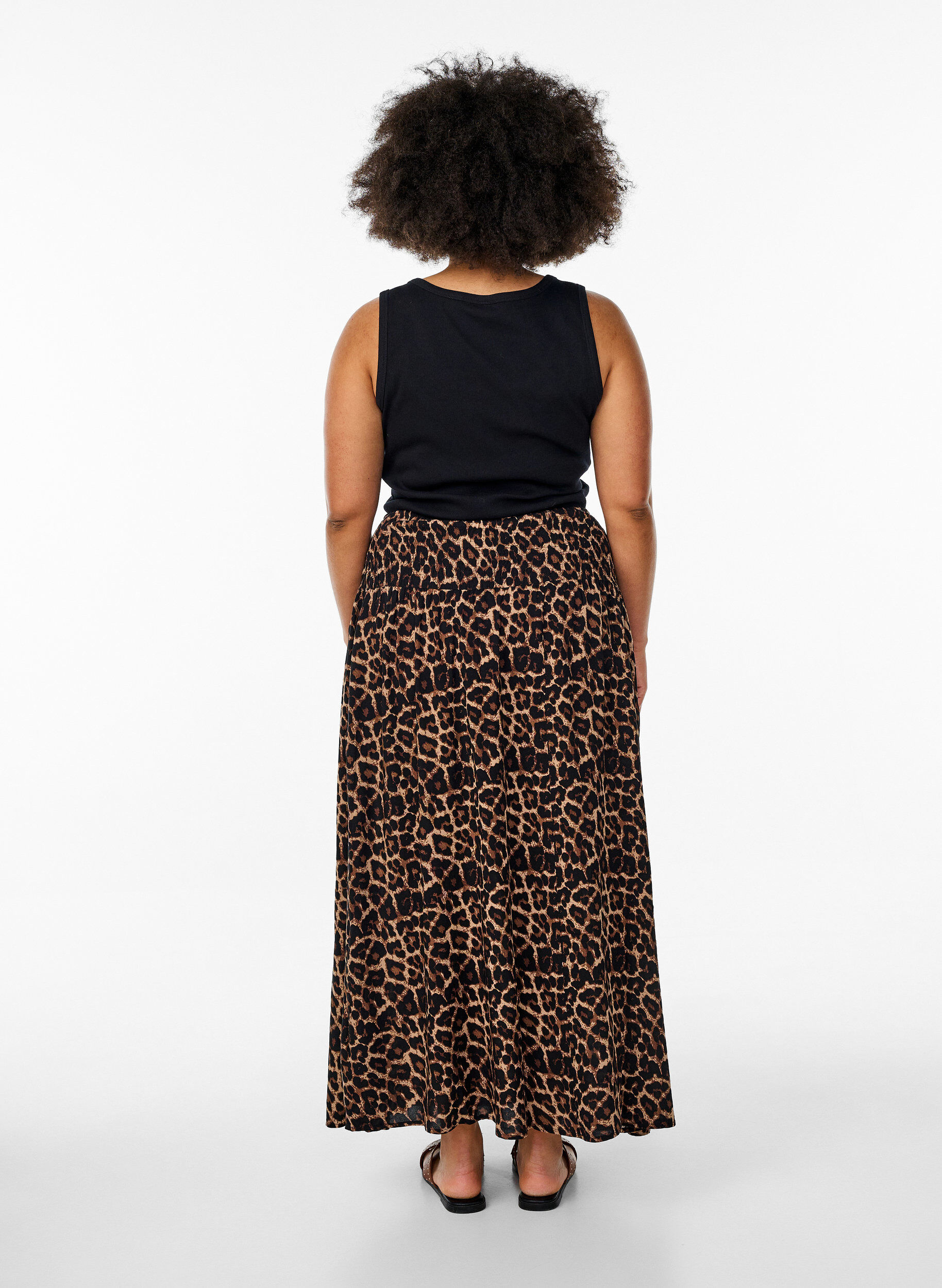ZizziMaxi rok in viscose met smokwerk, Bruin, Model image number 1