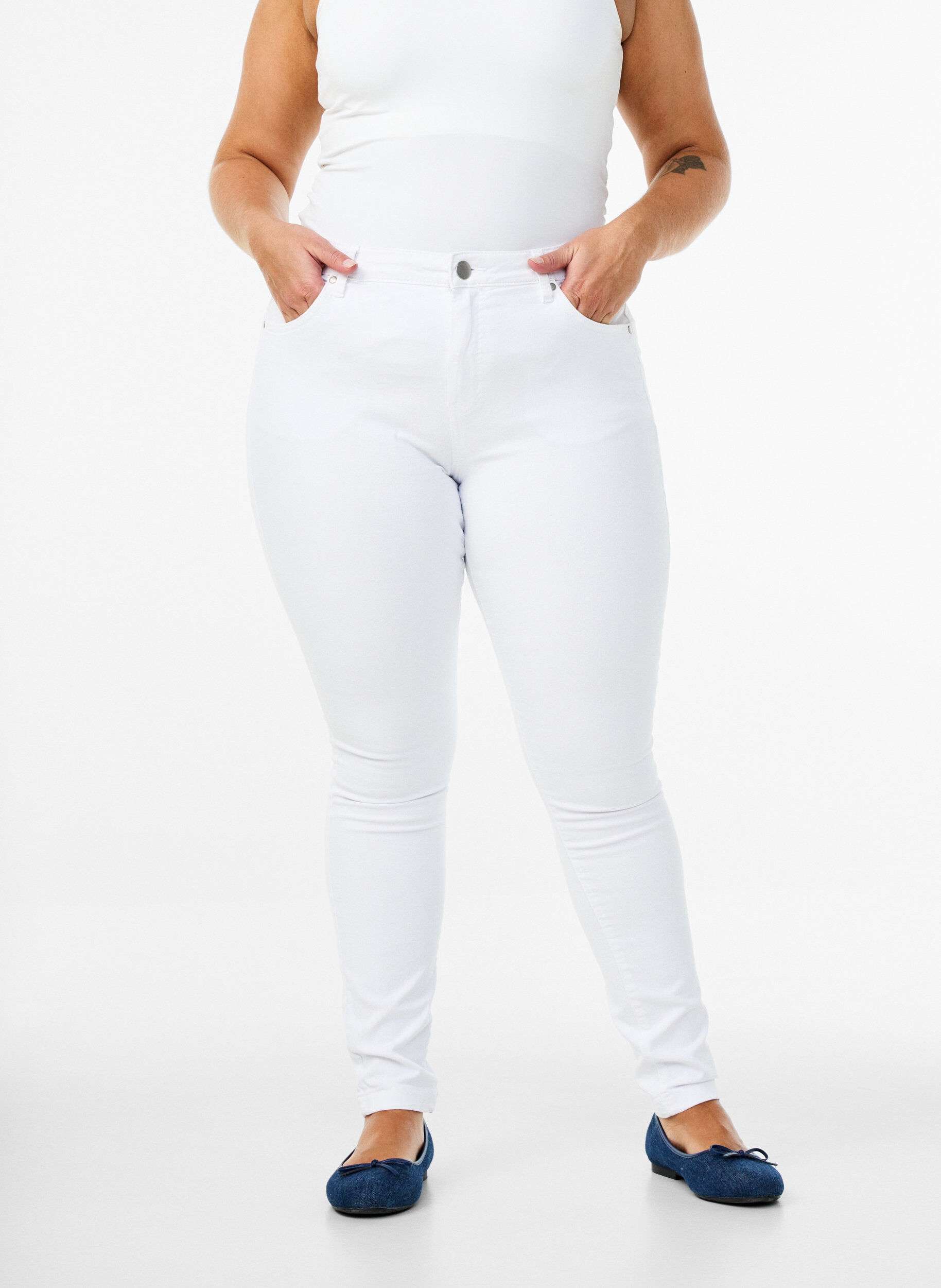 Zizzi super slim fit Amy jeans met hoge taille, Wit, Model image number 2