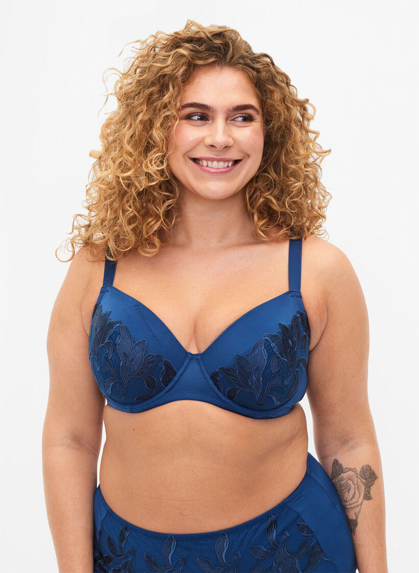 Gevulde beugelbeha met kant, Blauw, Model image number 0
