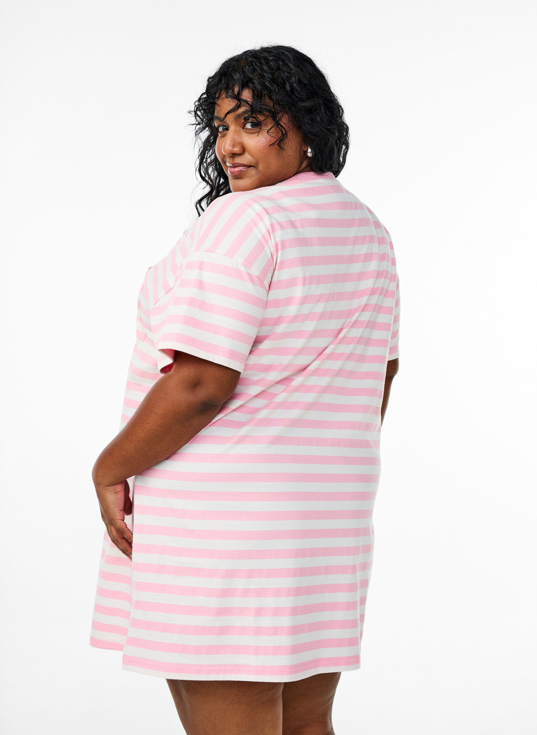 Zizzi Lang nachthemd van biologische katoen met strepen, Roze, Model image number 2