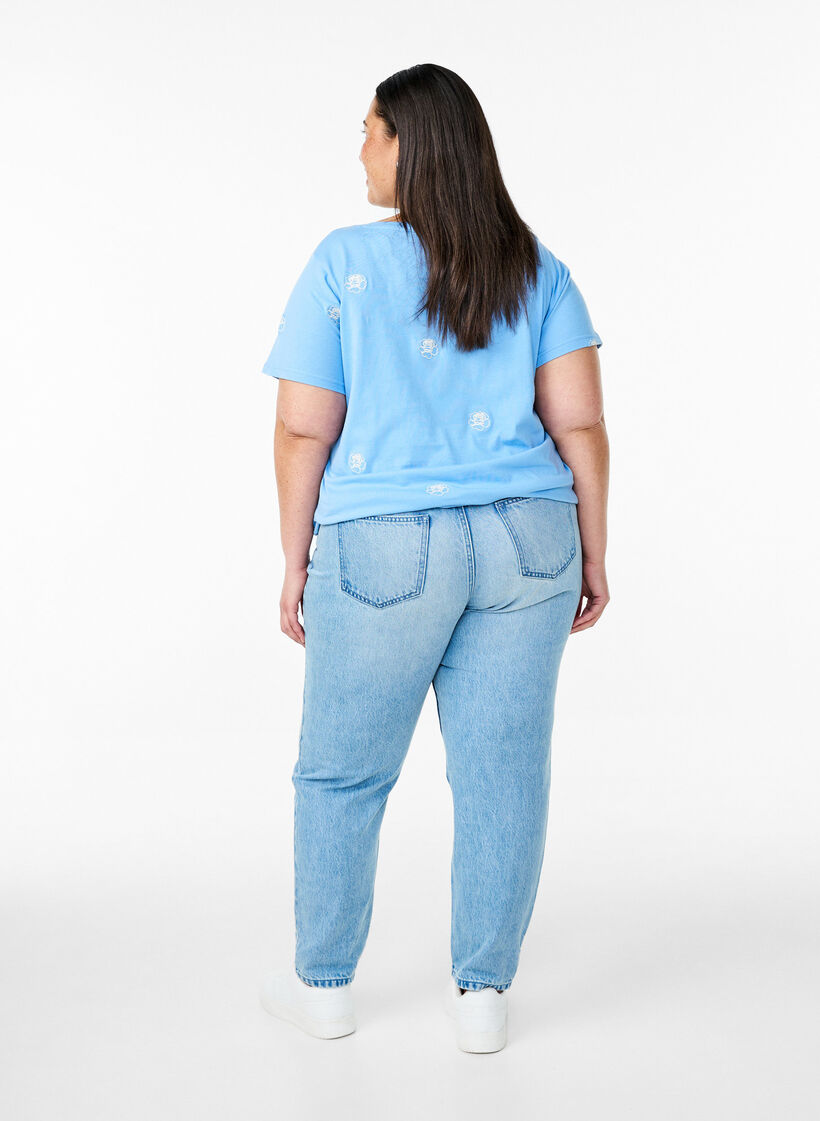 Mille Mom fit jeans met distressed details, Blauw, Model