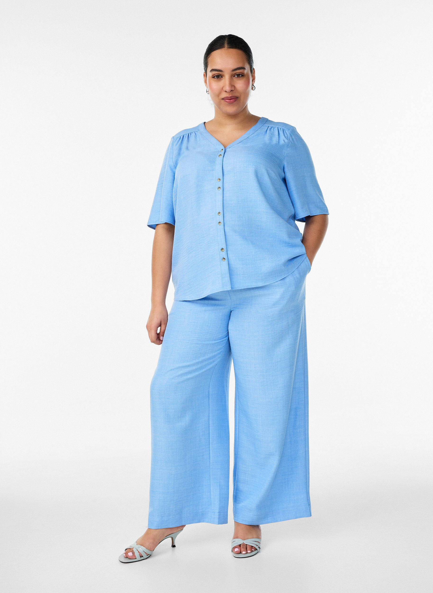 ZizziOverhemd blouse met V-hals en korte mouwen, Blauw, Model image number 1