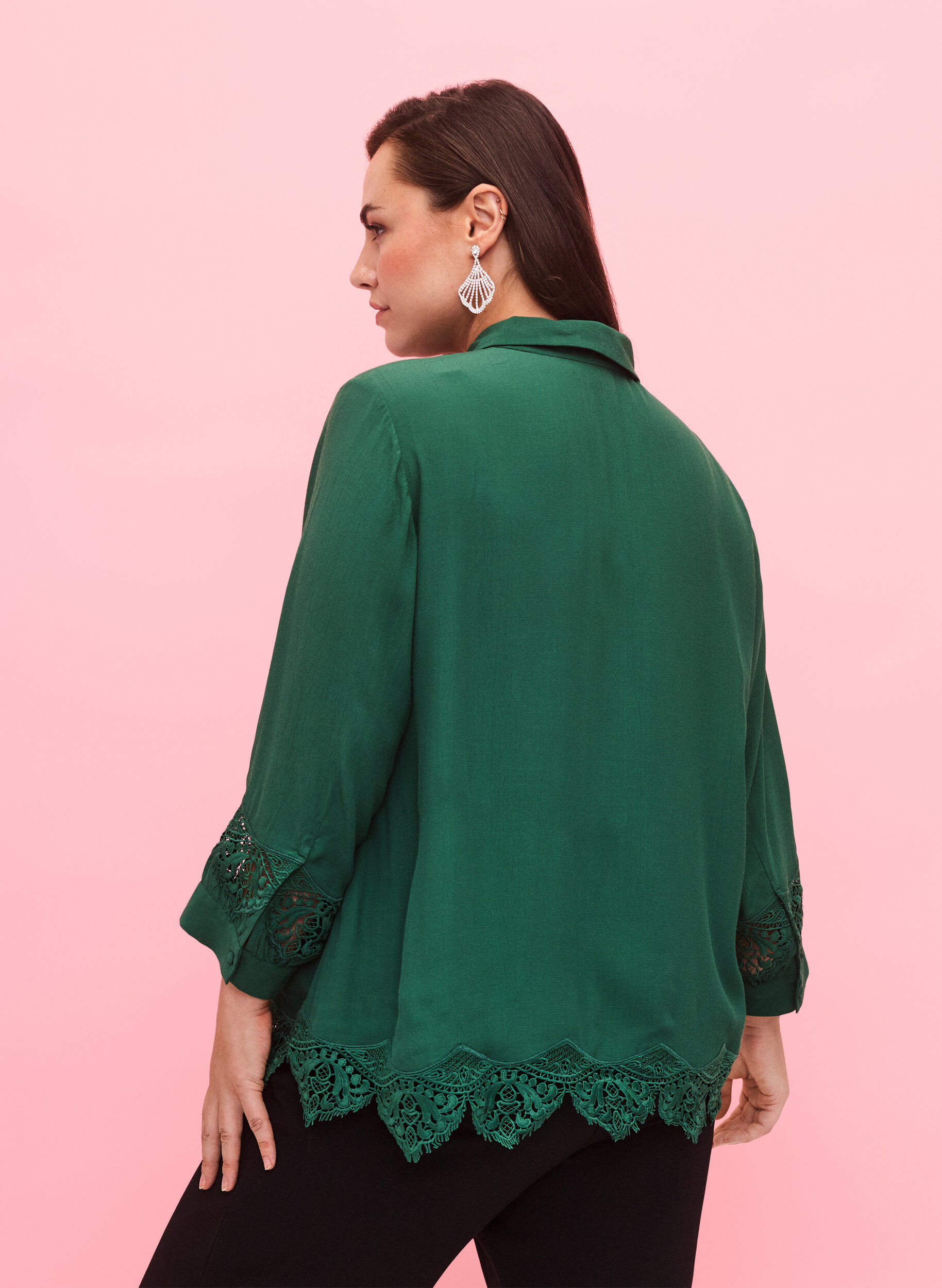 Zizzi Viscose shirt met 3/4 mouwen en borduurdetails, Hunter Green, Model image number 1
