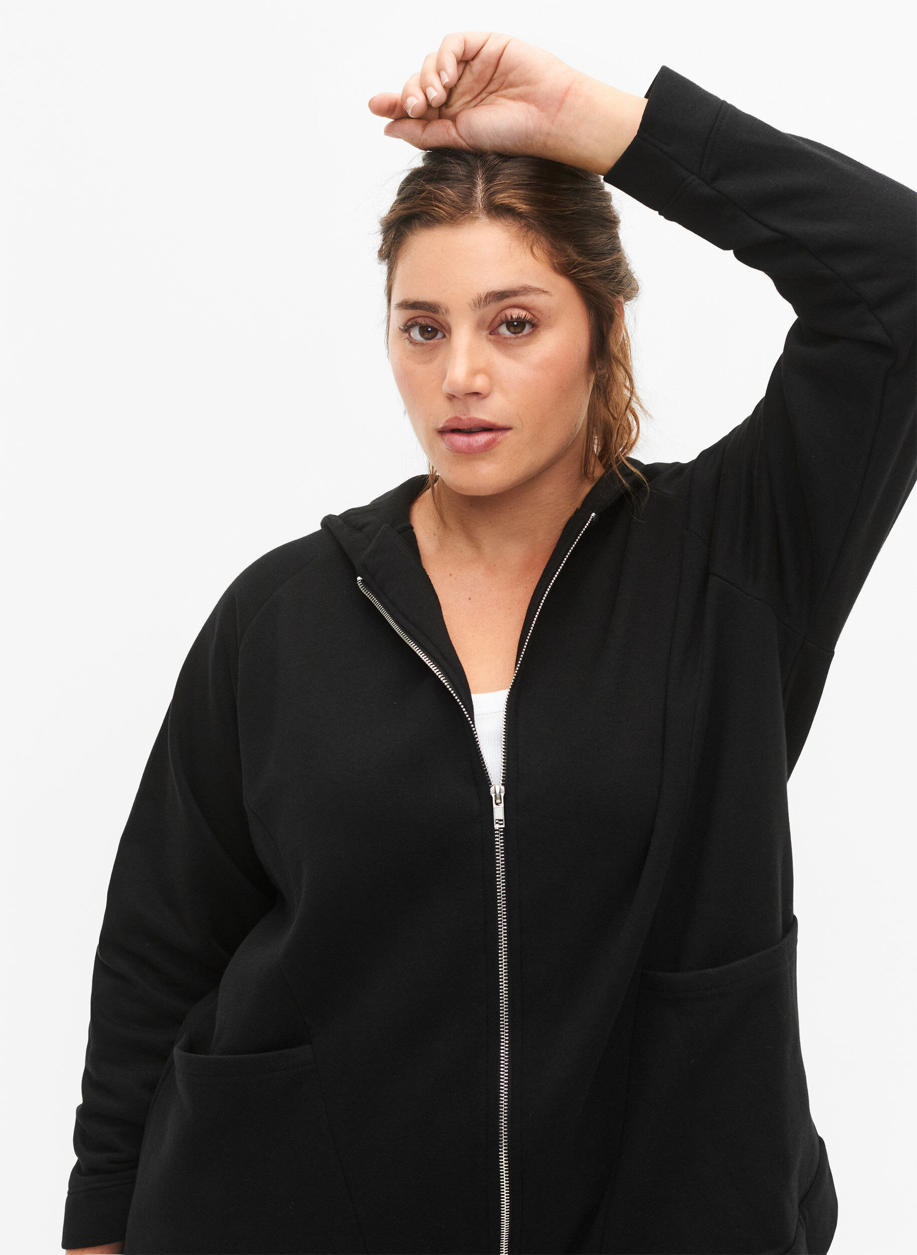 Zizzi Sweatshirt met capuchon, Black, Model image number 2