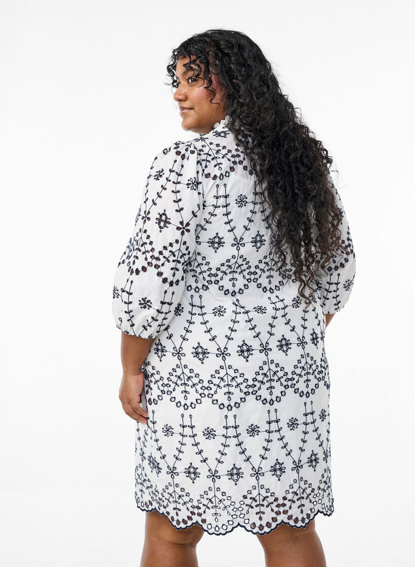 Jurk met contrasterende broderie anglaise, White w. Navy Blazer, Model image number 1