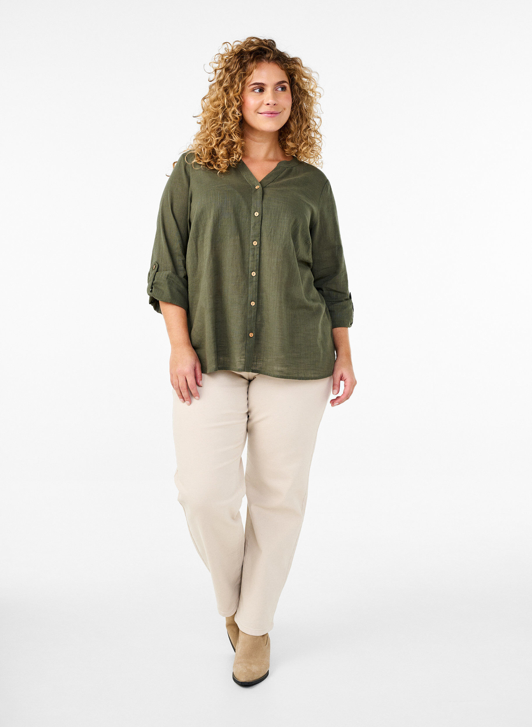 Zizzi Katoenen blouse met een V-hals, Groen, Model image number 1