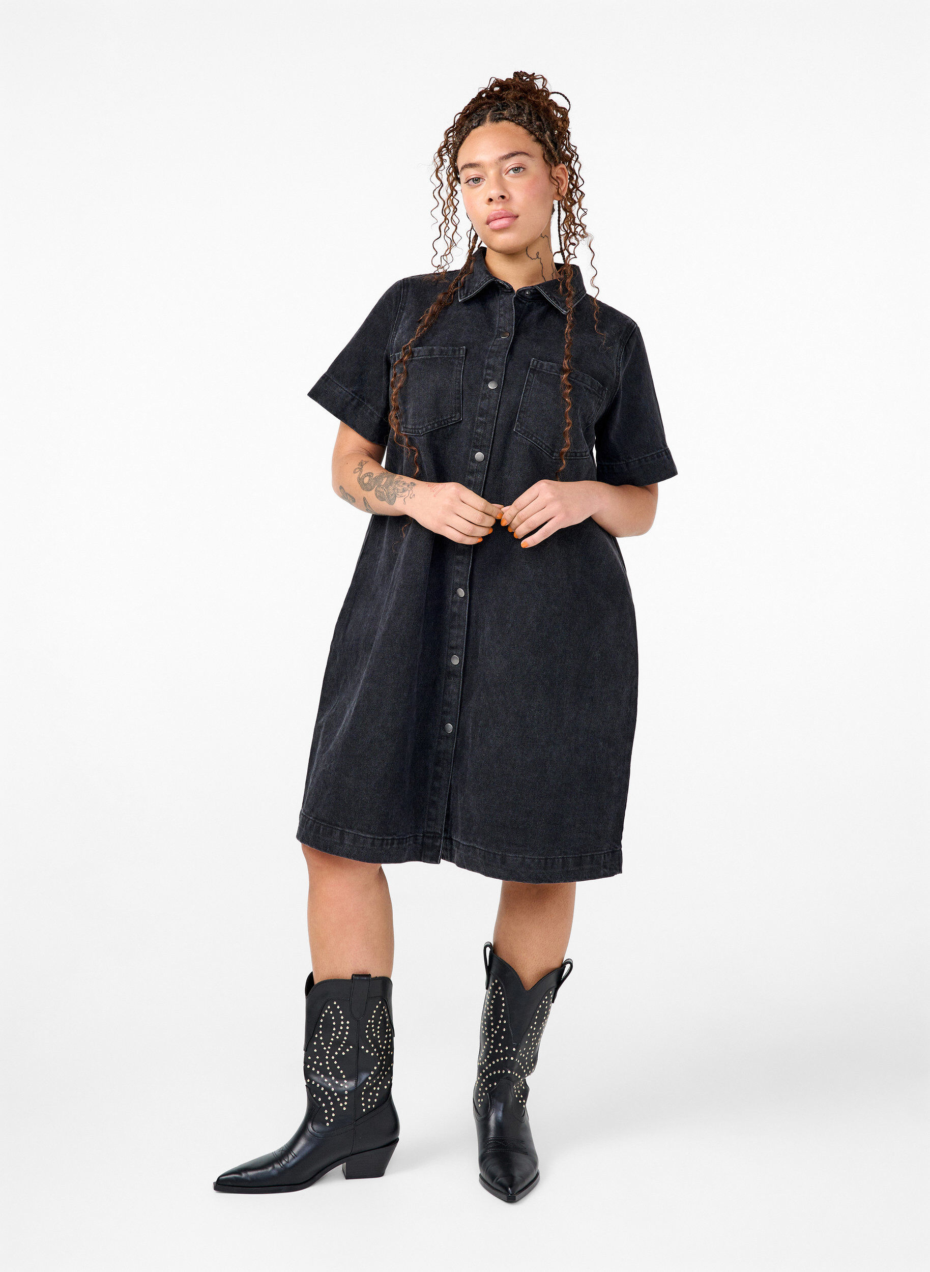 Zizzi Lang denim shirt met korte mouwen, Grey Washed, Model image number 2