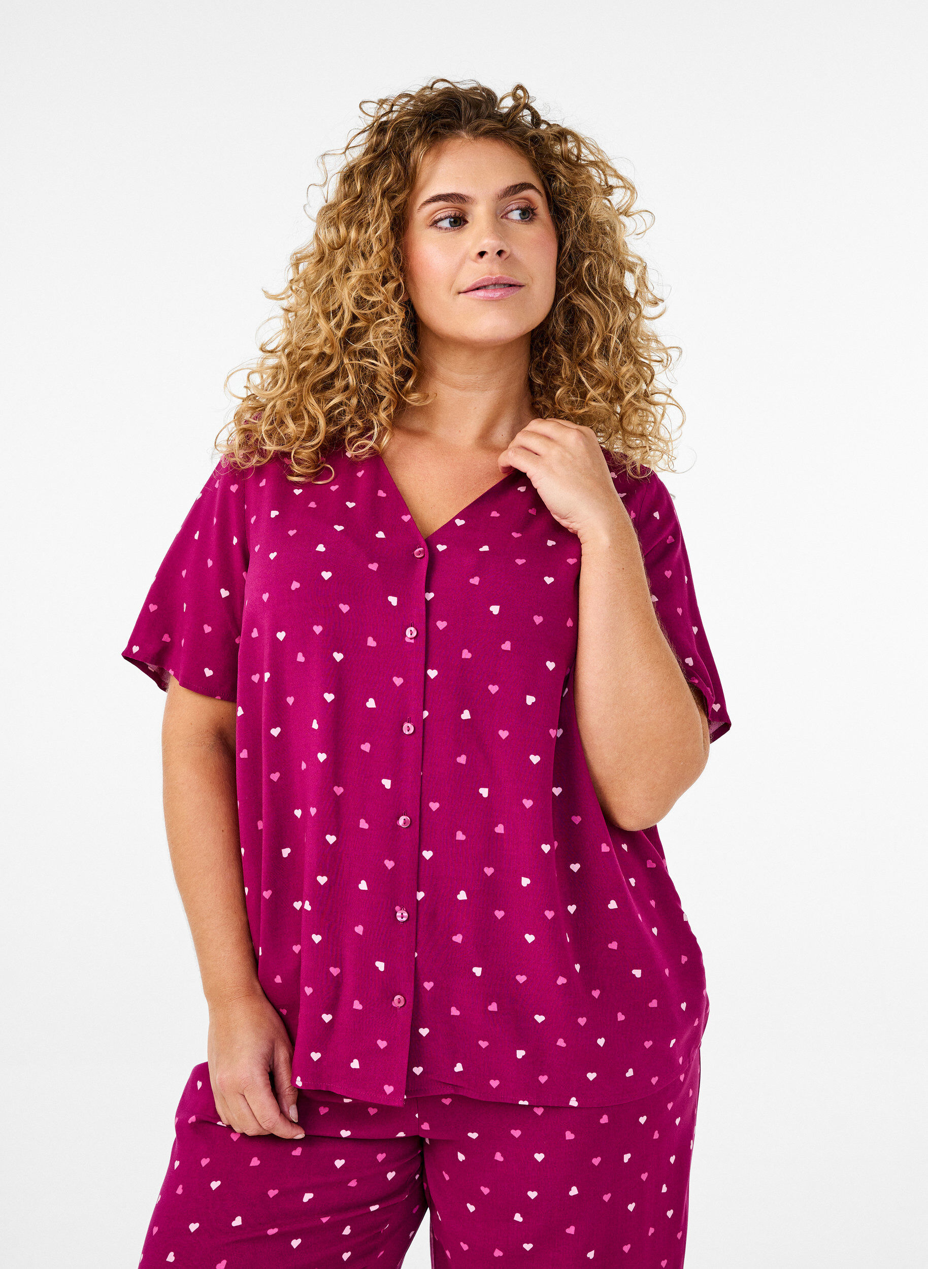 Zizzi Viscose nachtblouse met hartjesprint, Rood, Model image number 0
