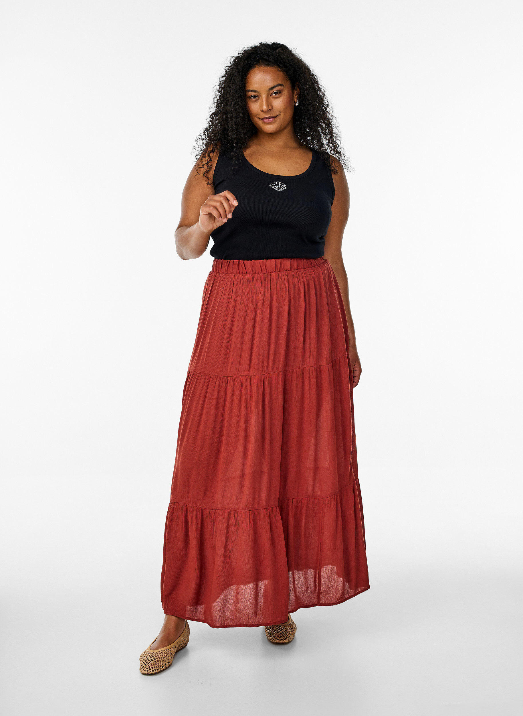 Zizzi Lange rok met elastiek in de taille, Rood, Model image number 0