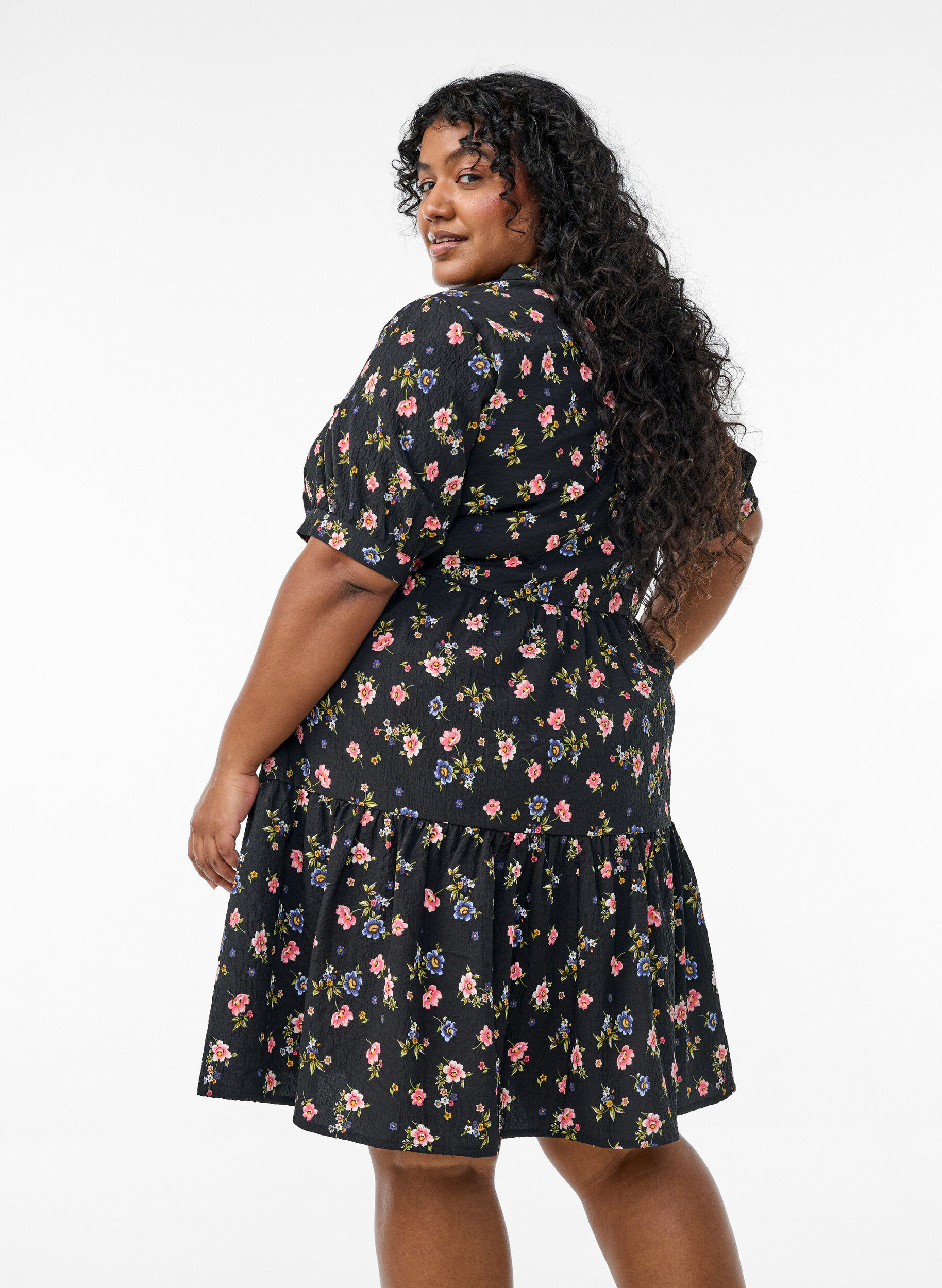 Zizzi FLASH - Korte A-lijn jurk, Zwart, Model image number 1