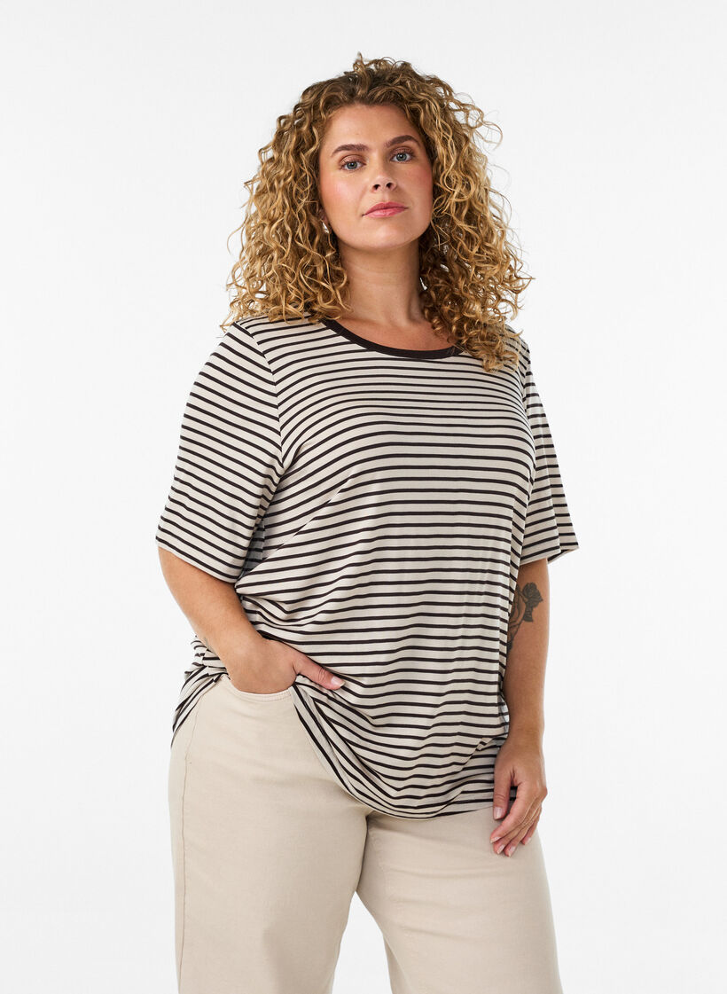 T-shirt met TENCEL&trade; Lyocell en strepen, Bruin, Model image number 0