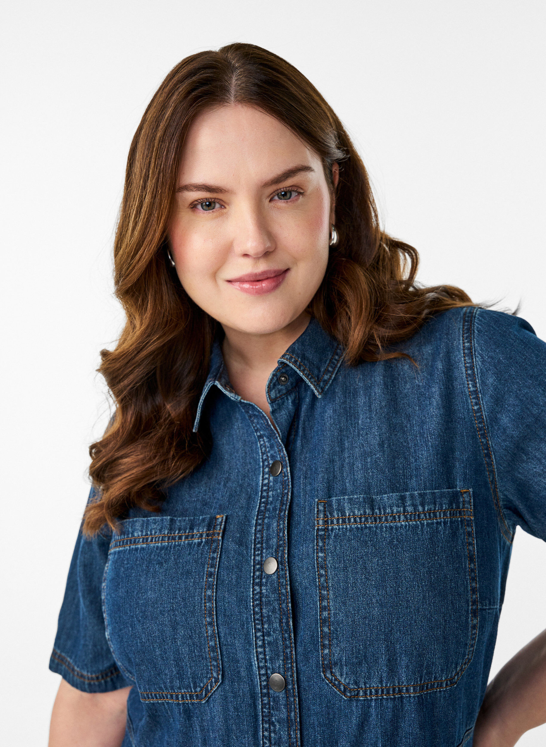 Zizzi Denim hemdjurk met korte mouwen, Blauw, Model image number 2