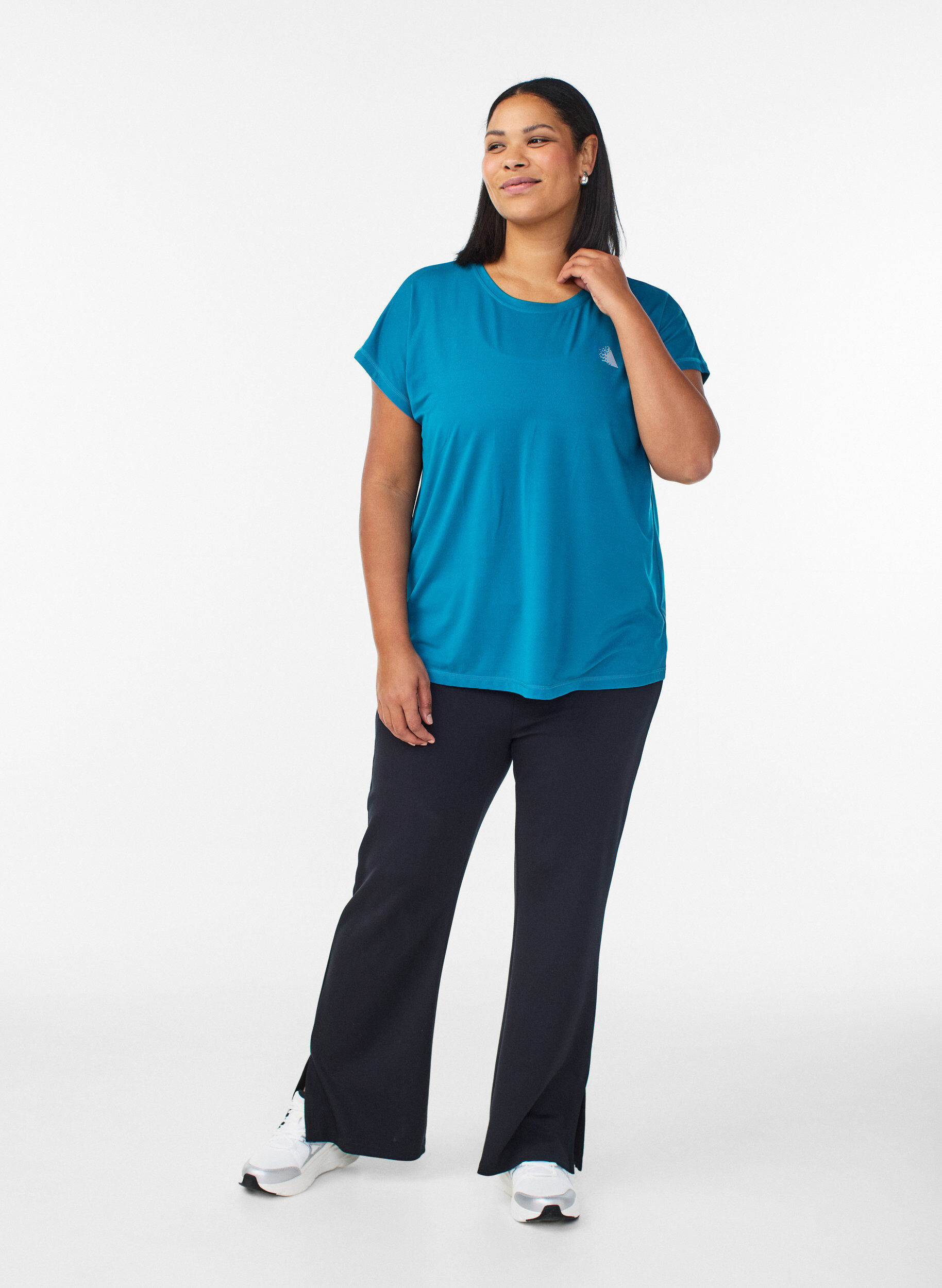 Zizzi Effen gekleurd trainingsshirt, Groen, Model image number 1