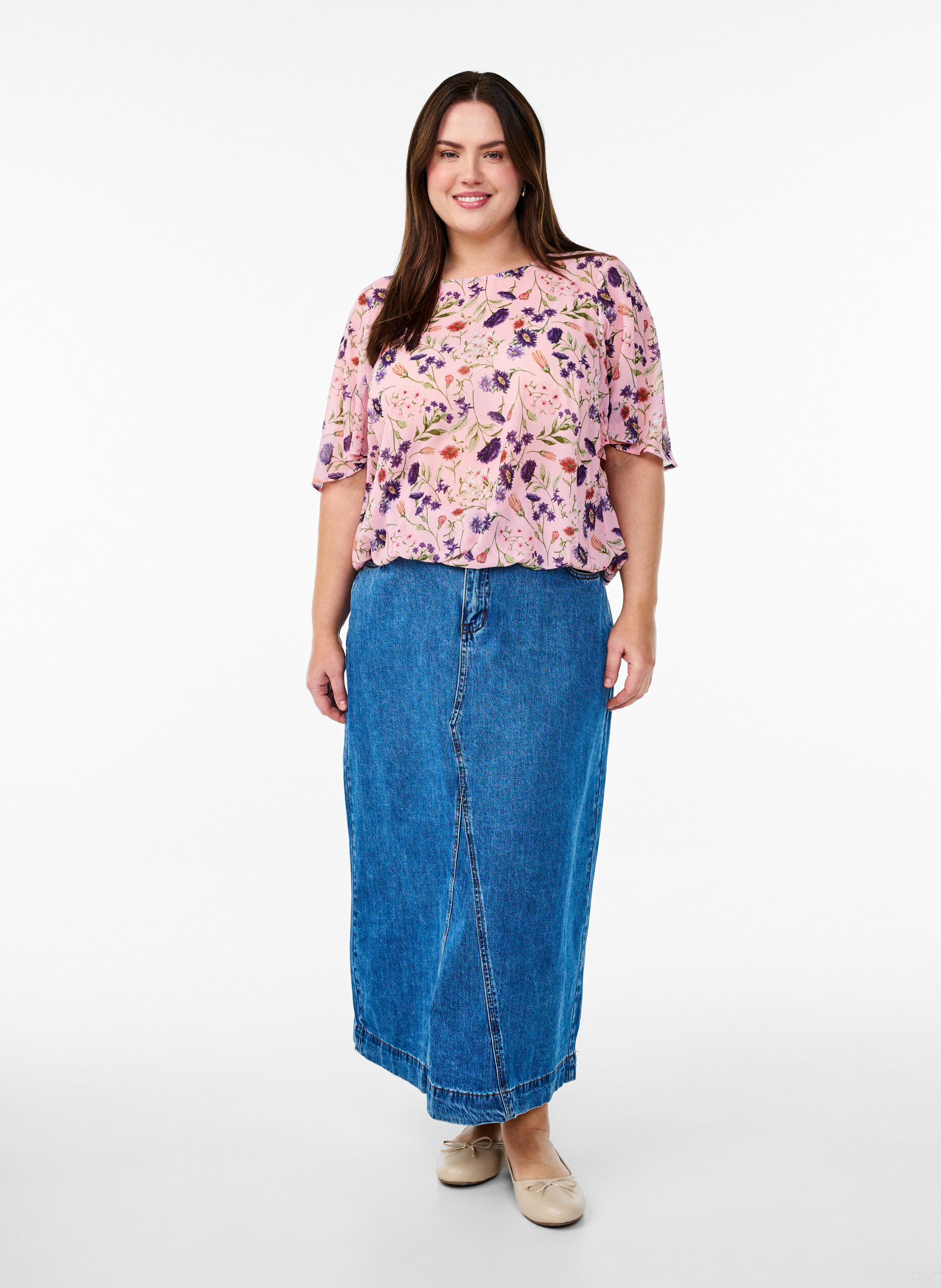 ZizziBloemenblouse met korte mouwen en smokwerk, Roze, Model image number 1