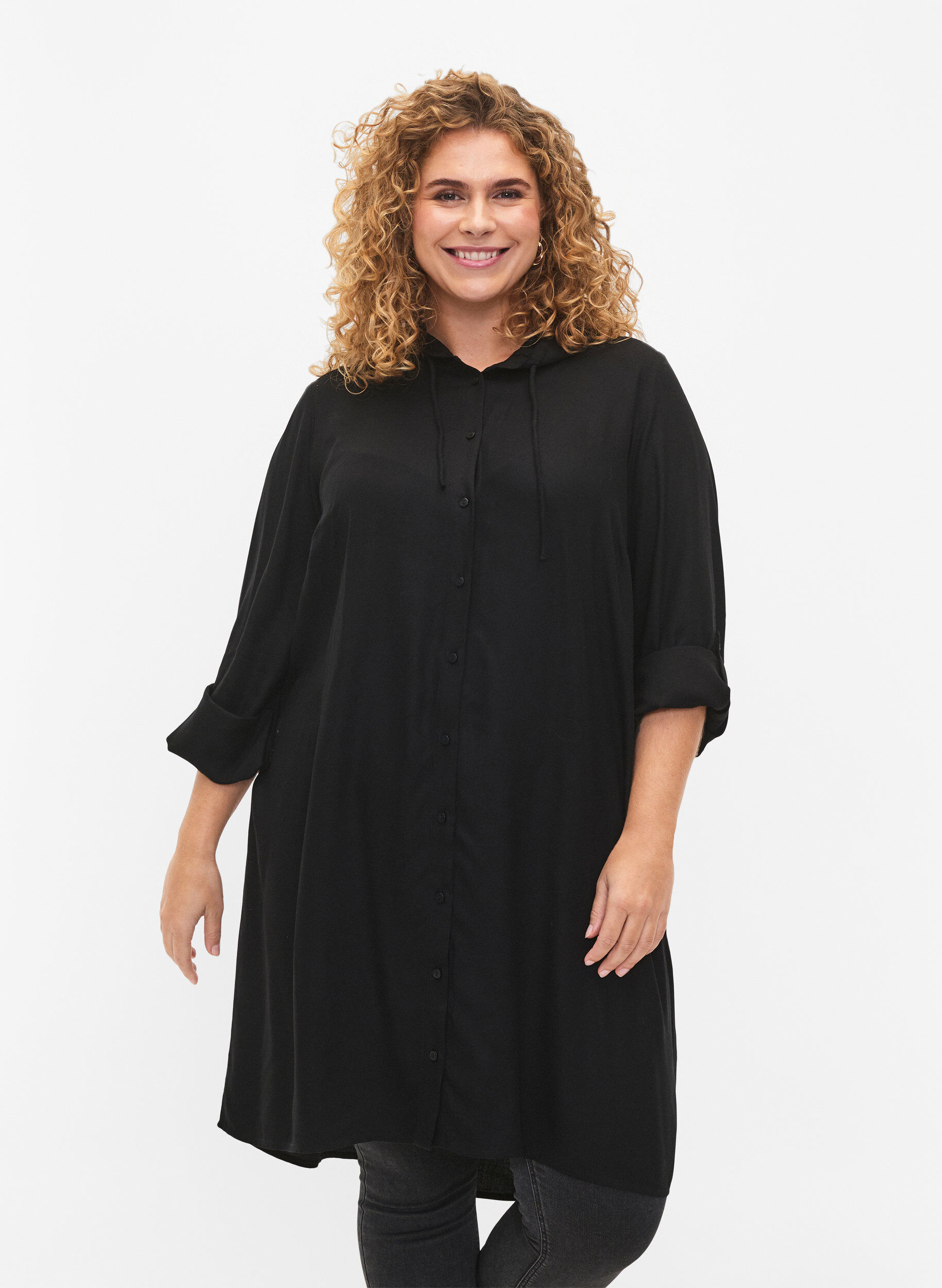 Zizzi Overhemdjurk van viscose met capuchon en 3/4 mouwen, Black, Model image number 0