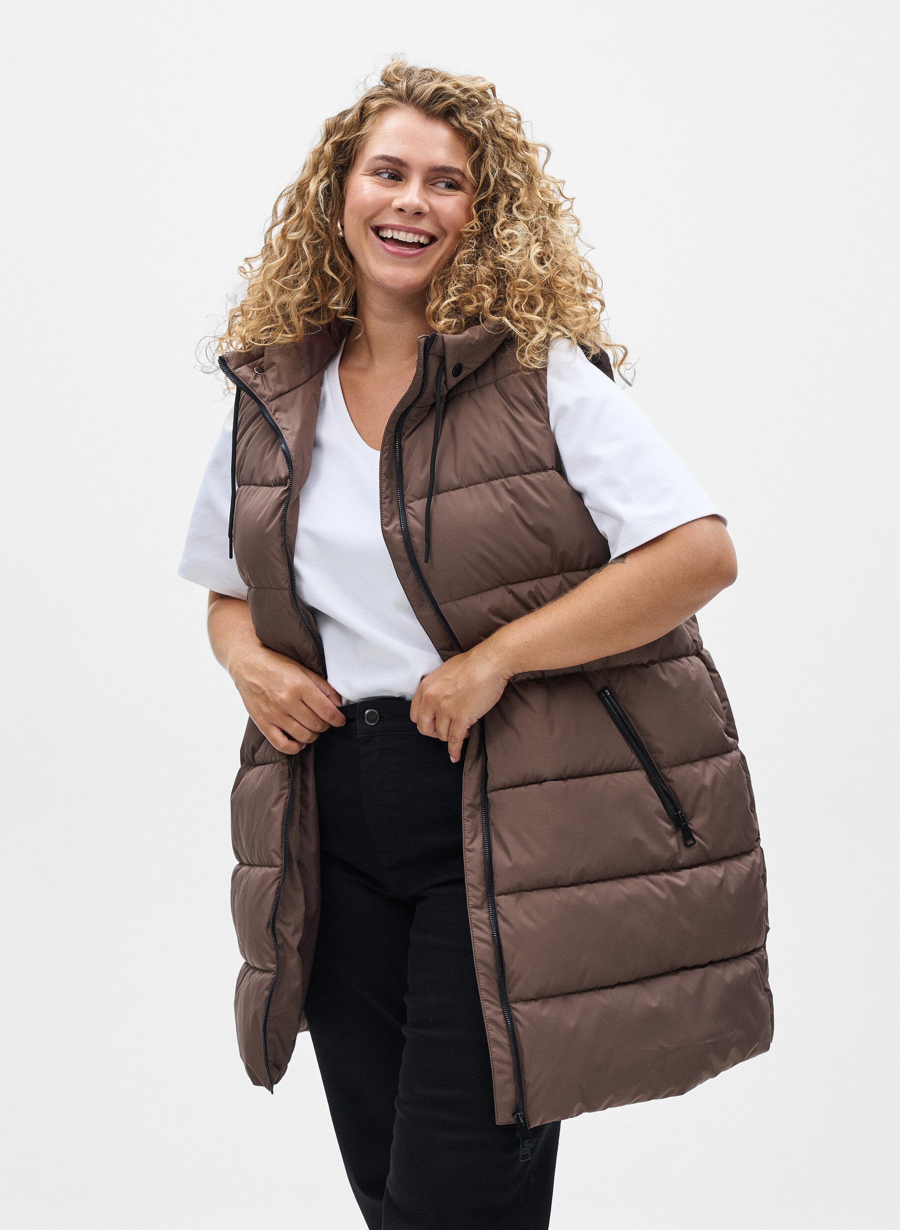 ZizziLange vest met capuchon en zakken, Bruin, Model image number 0