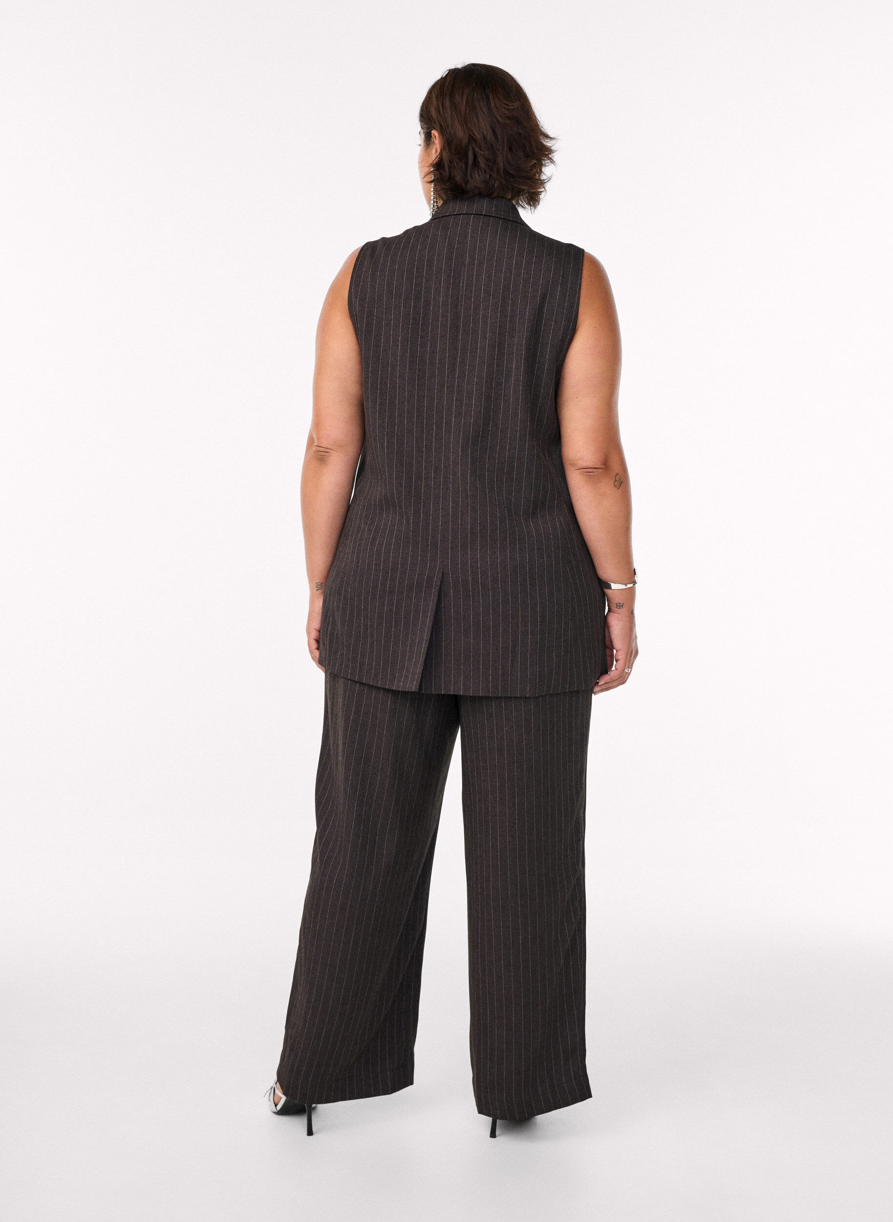 Zizzi Wijde broek met een hoge taille, Bruin, Model image number 1