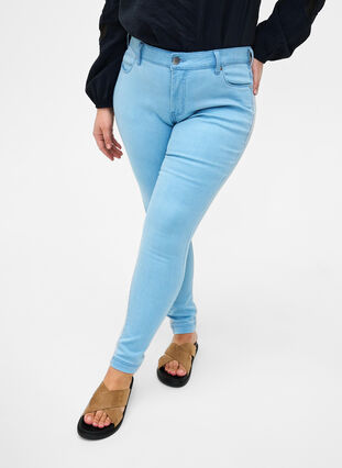 Viona jeans met normale taille, Ex Lt Blue, Model image number 2
