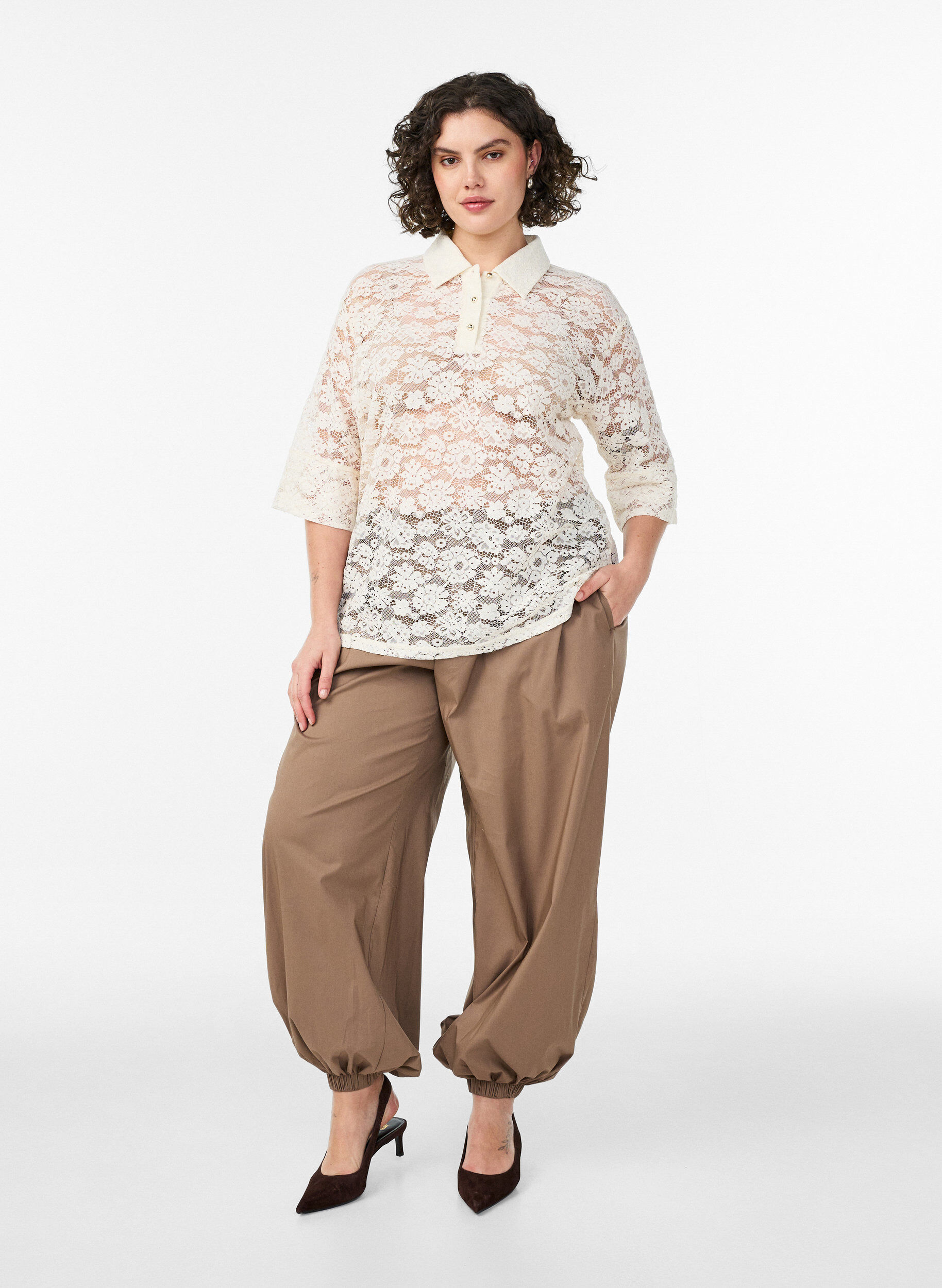 Zizzi Kanten blouse met kraag en 1/2 mouwen, Vanille, Model image number 1