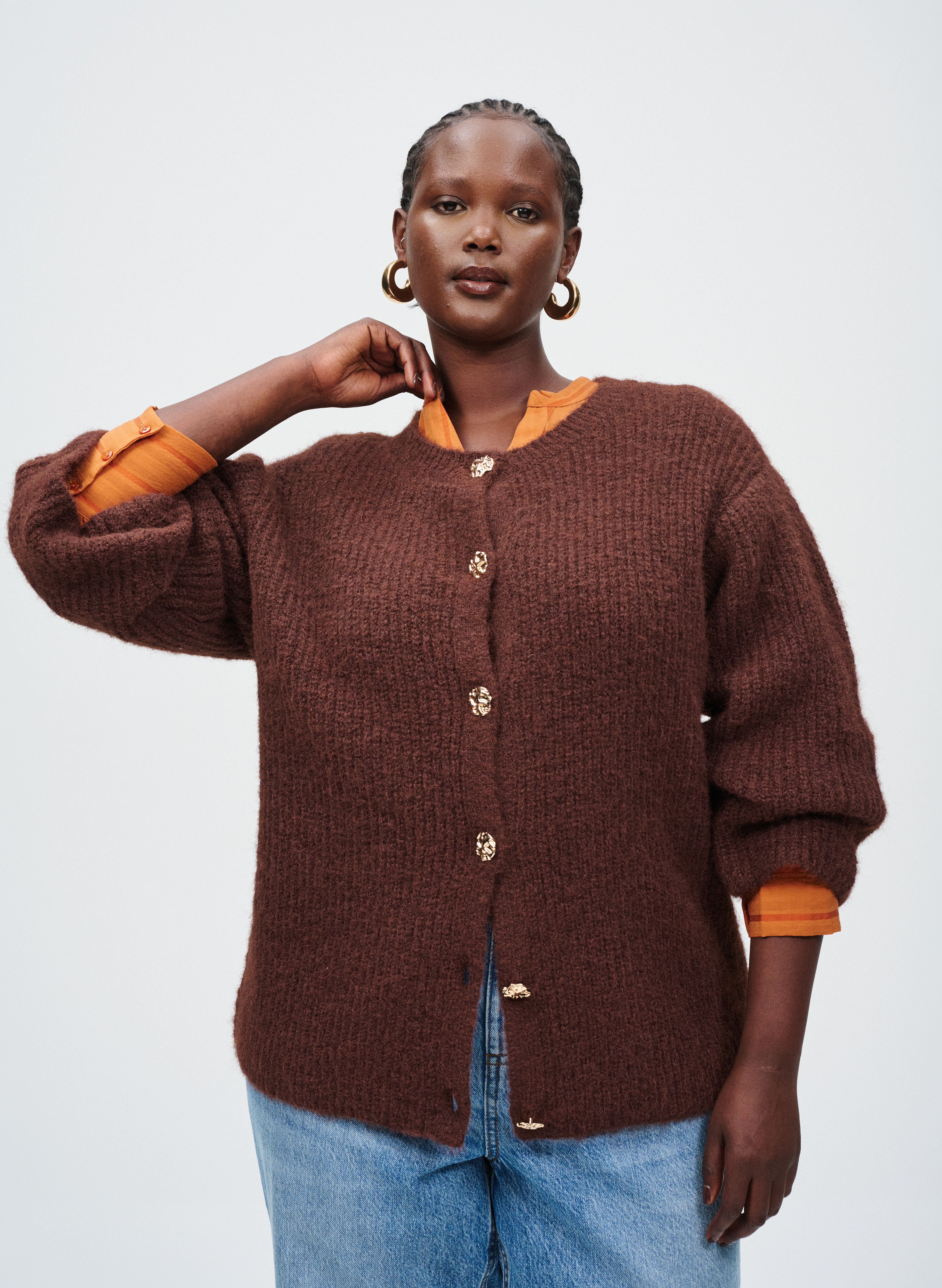 Breiwerk met gouden knopen, , Model