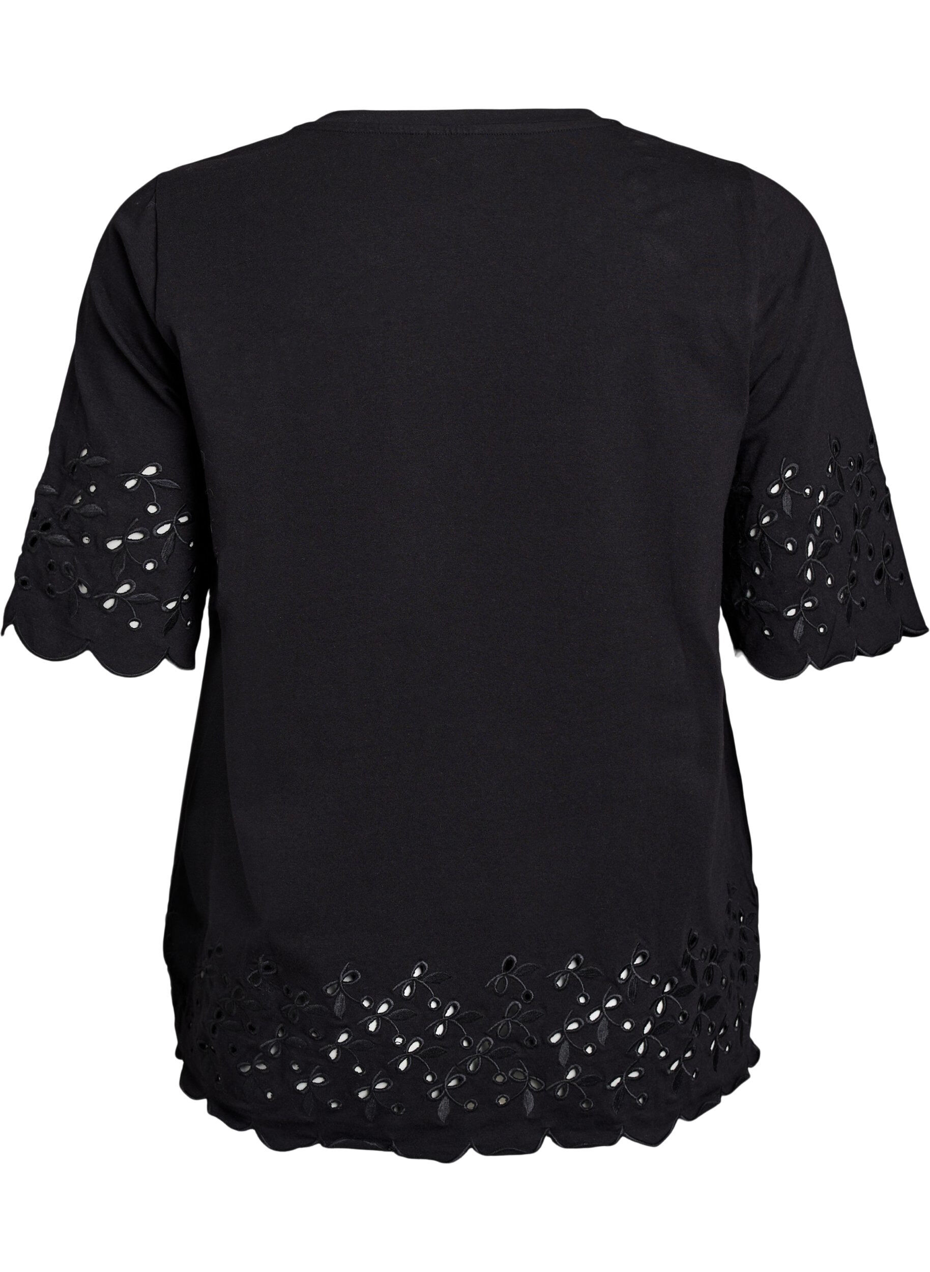 Zizzi T-shirt met broderie anglaise en geschulpte randen, Zwart, Packshot image number 1