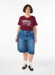 T-shirt van biologisch katoen met sportieve tekstprint, Rood, Model image number 1