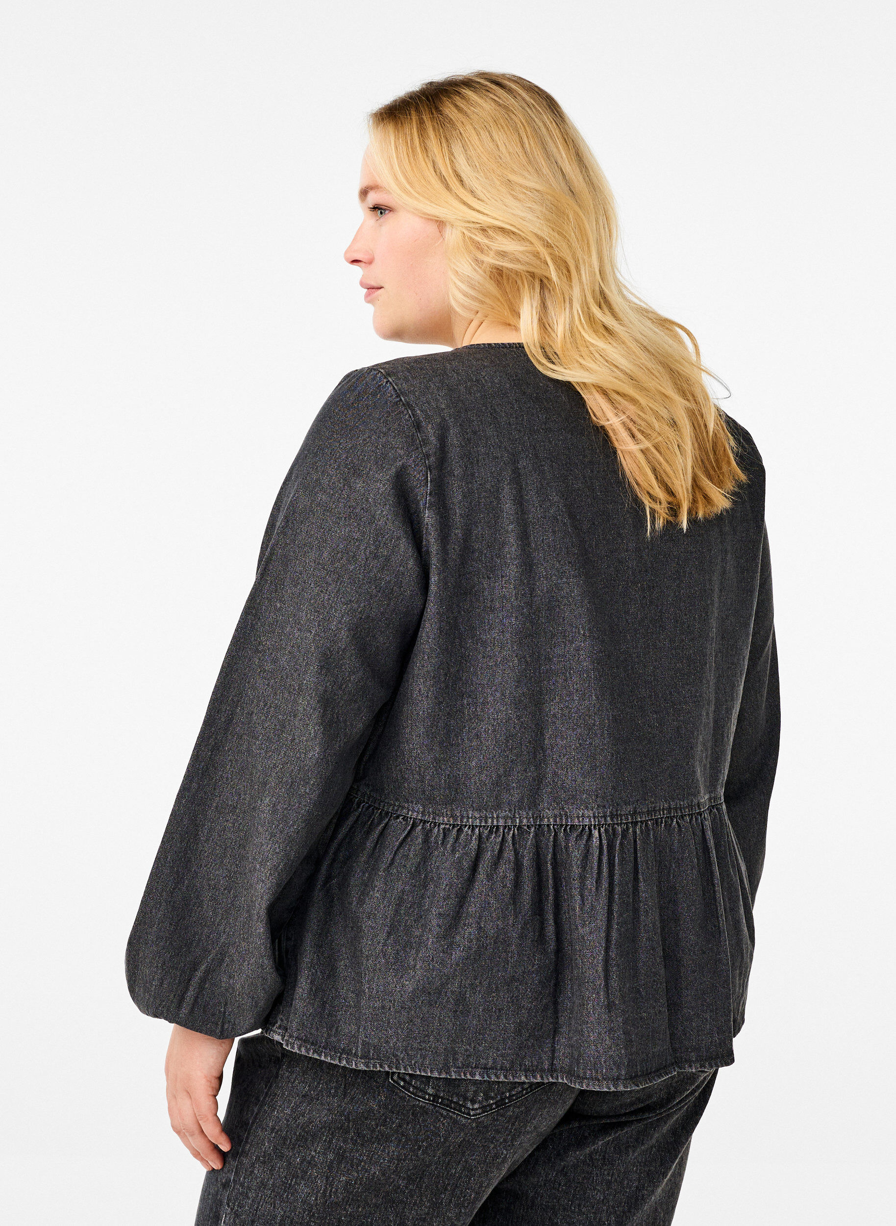 Zizzi Peplum blouse van denim met striksluiting, Grijs, Model image number 2