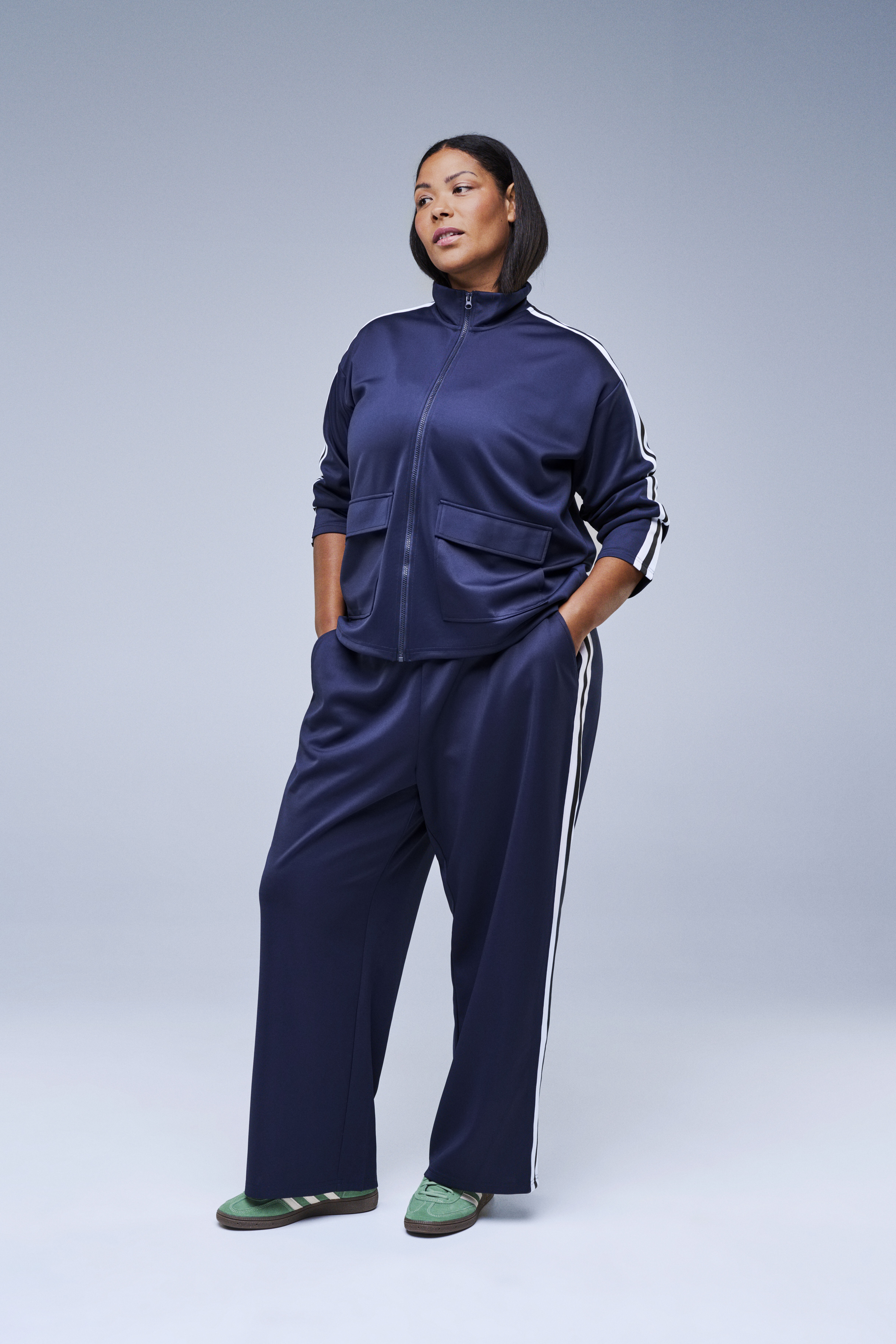 Zizzi Trainingsset met sportieve strepen, , Model