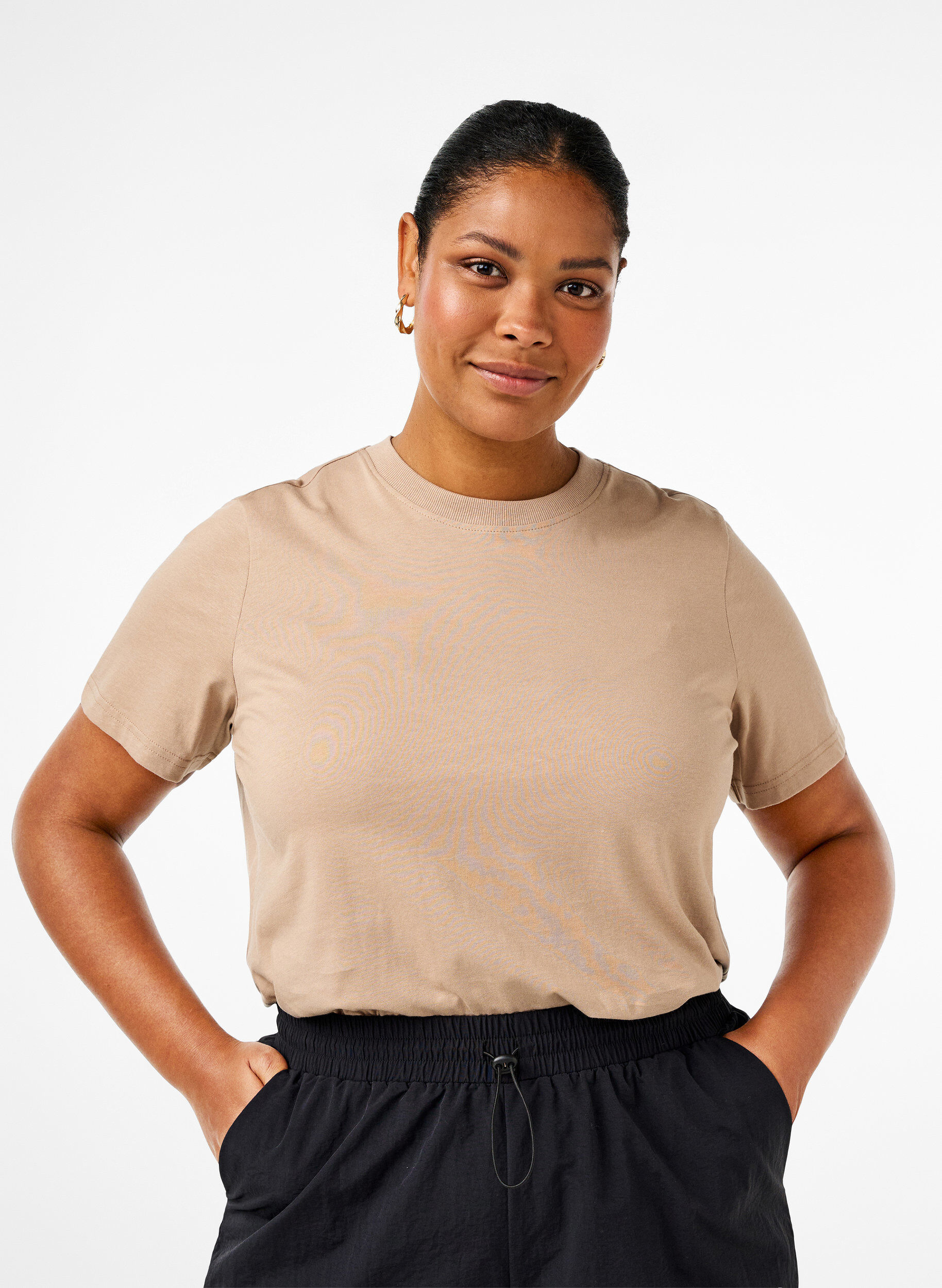 Zizzi Basic katoenen T-shirt met ronde hals, Beige, Model image number 0