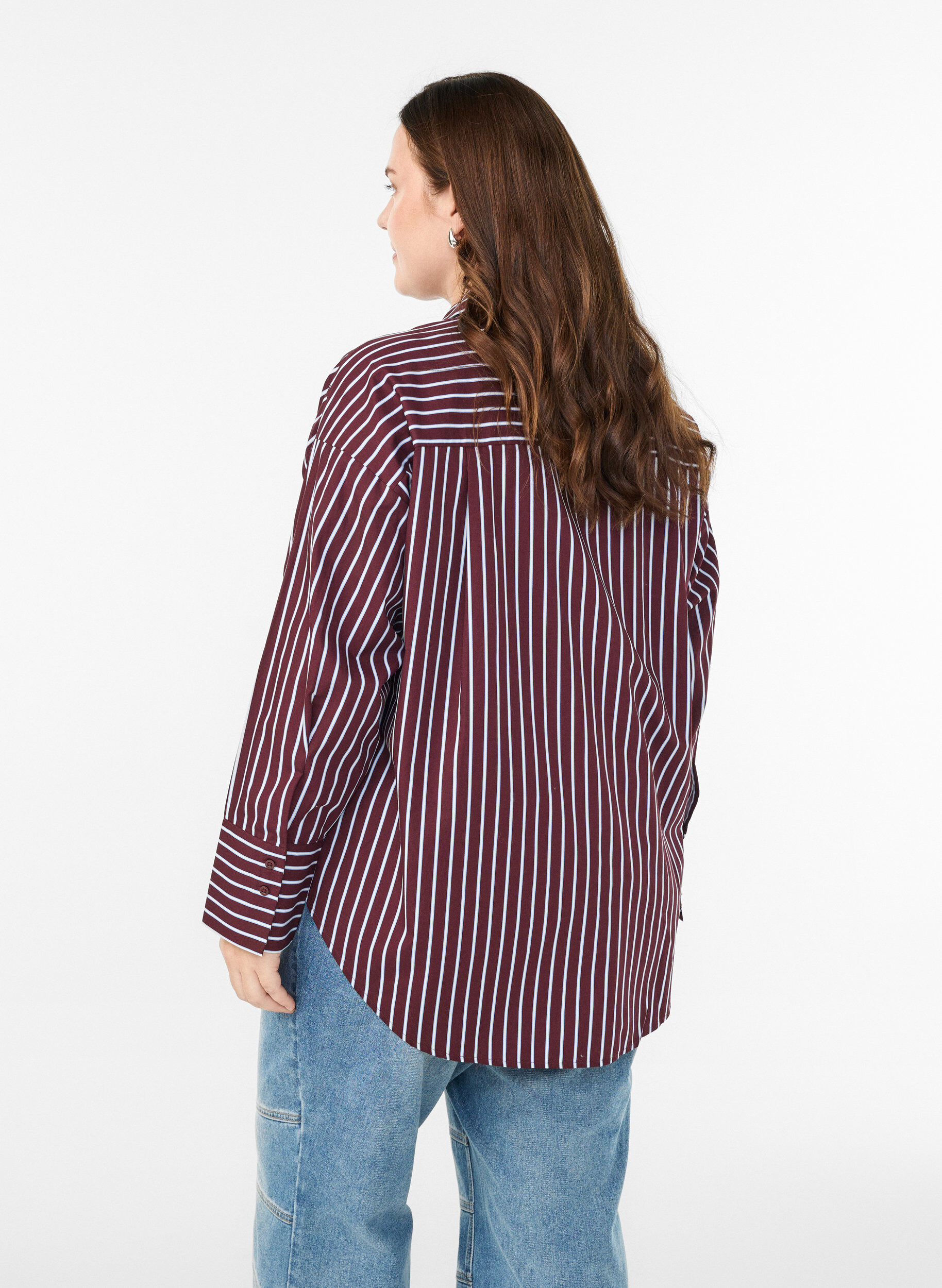 Zizzi Losse shirt met strepen en een borstzakje, Donker Bordeaux, Model image number 2