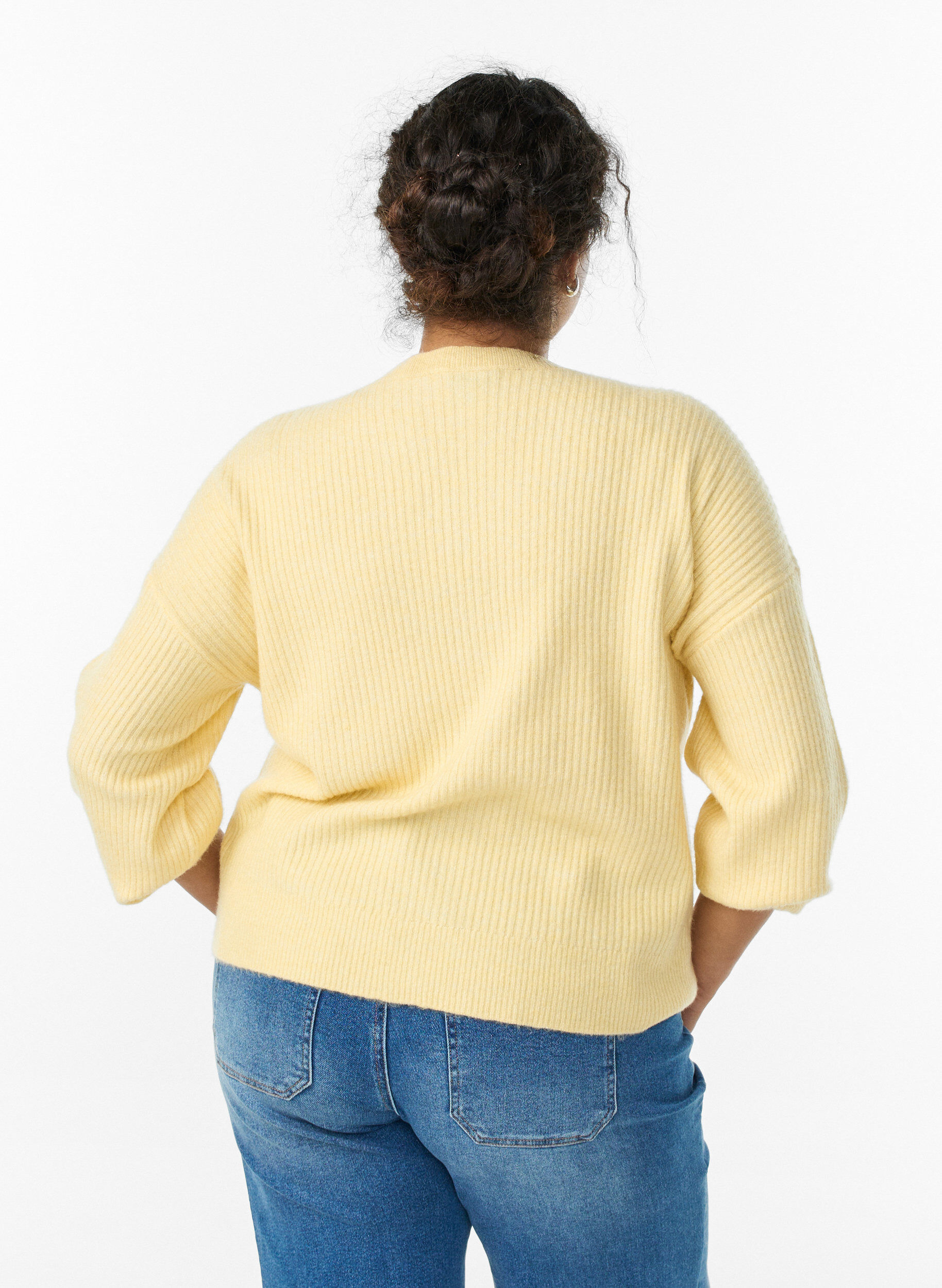 ZizziVest van ribtricot met knopen, Geel, Model image number 2