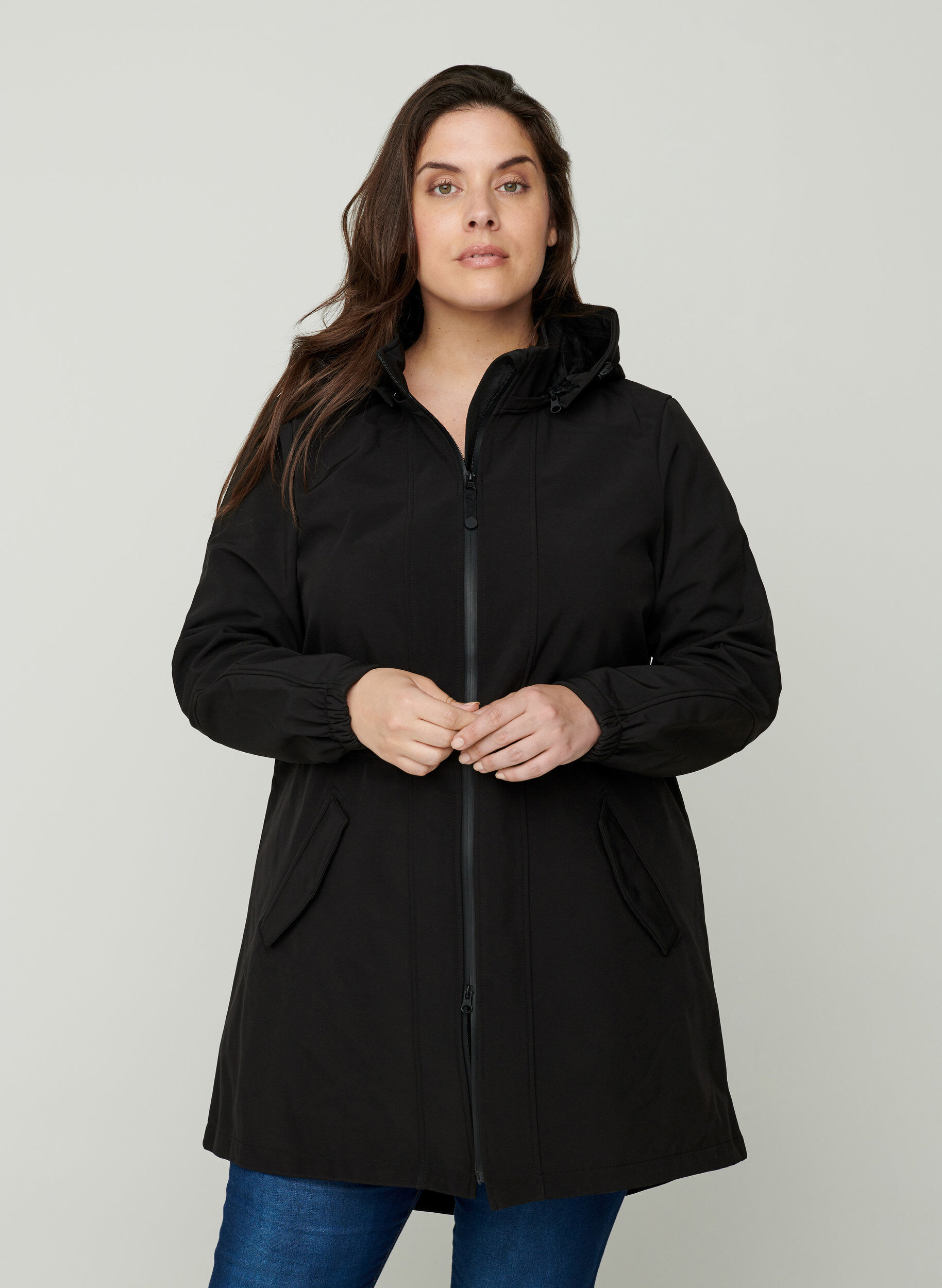 Zizzi Softshell jas met capuchon, Black solid, Model image number 0